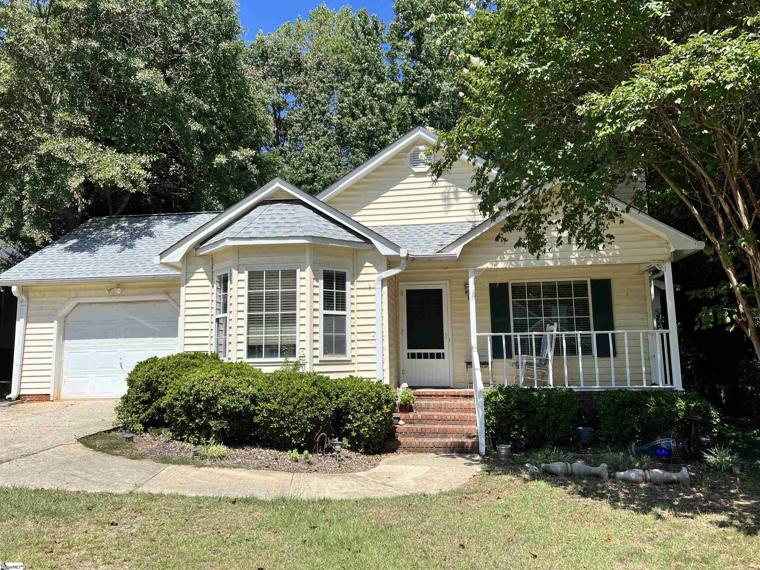 237 Oak Valley Drive Simpsonville, SC 29681
