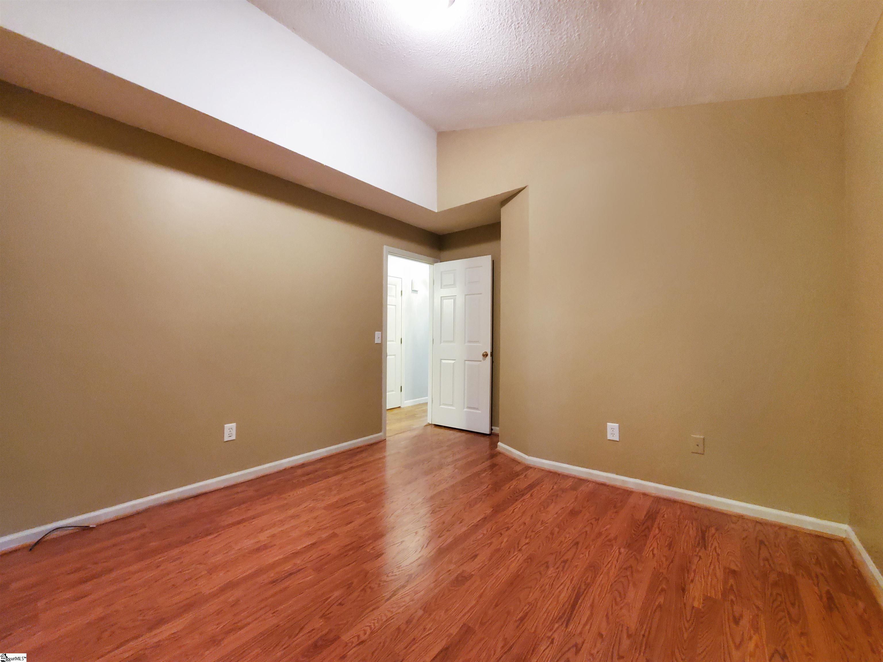 237 Oak Valley Drive Simpsonville, SC 29681