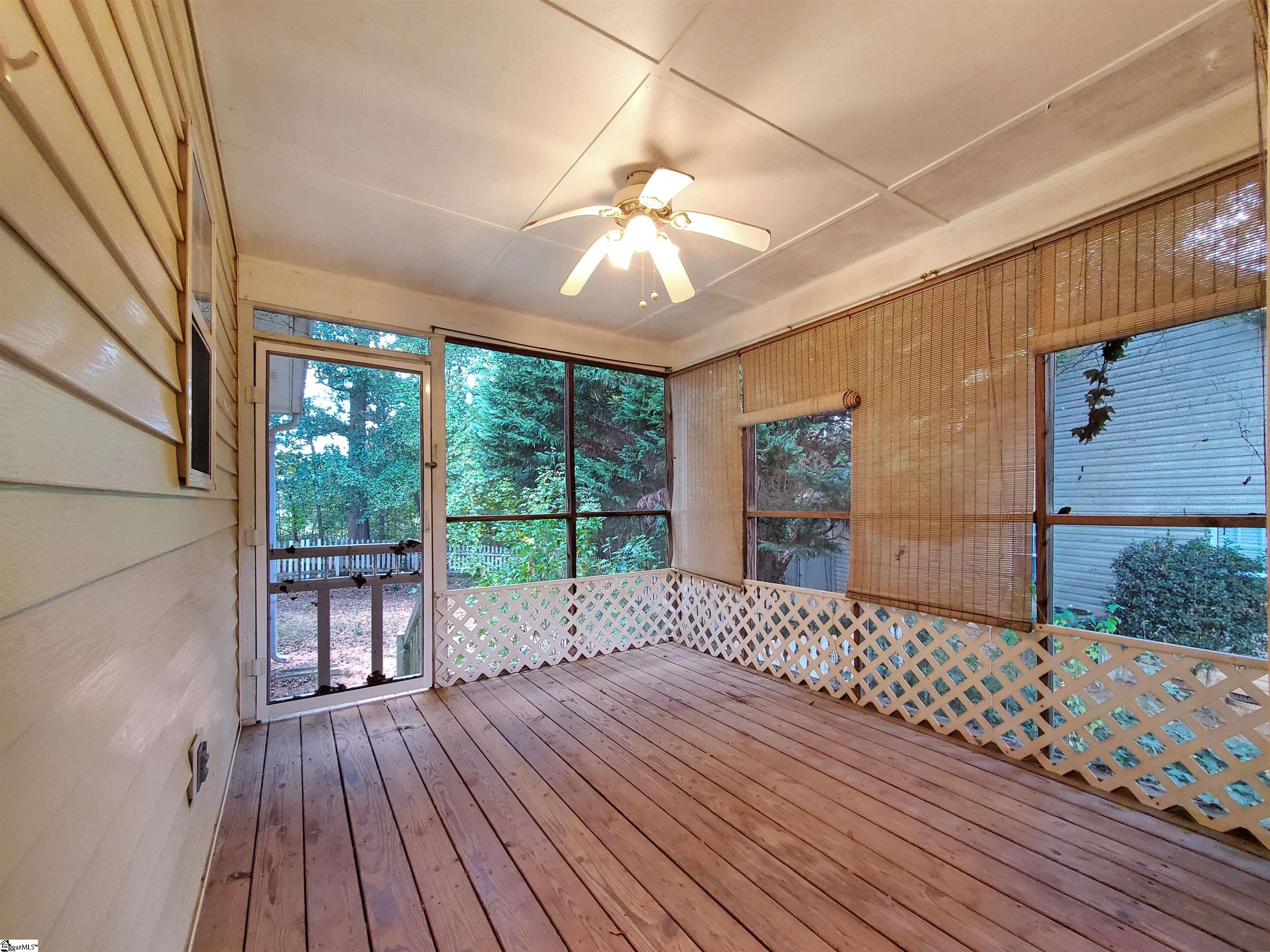 237 Oak Valley Drive Simpsonville, SC 29681