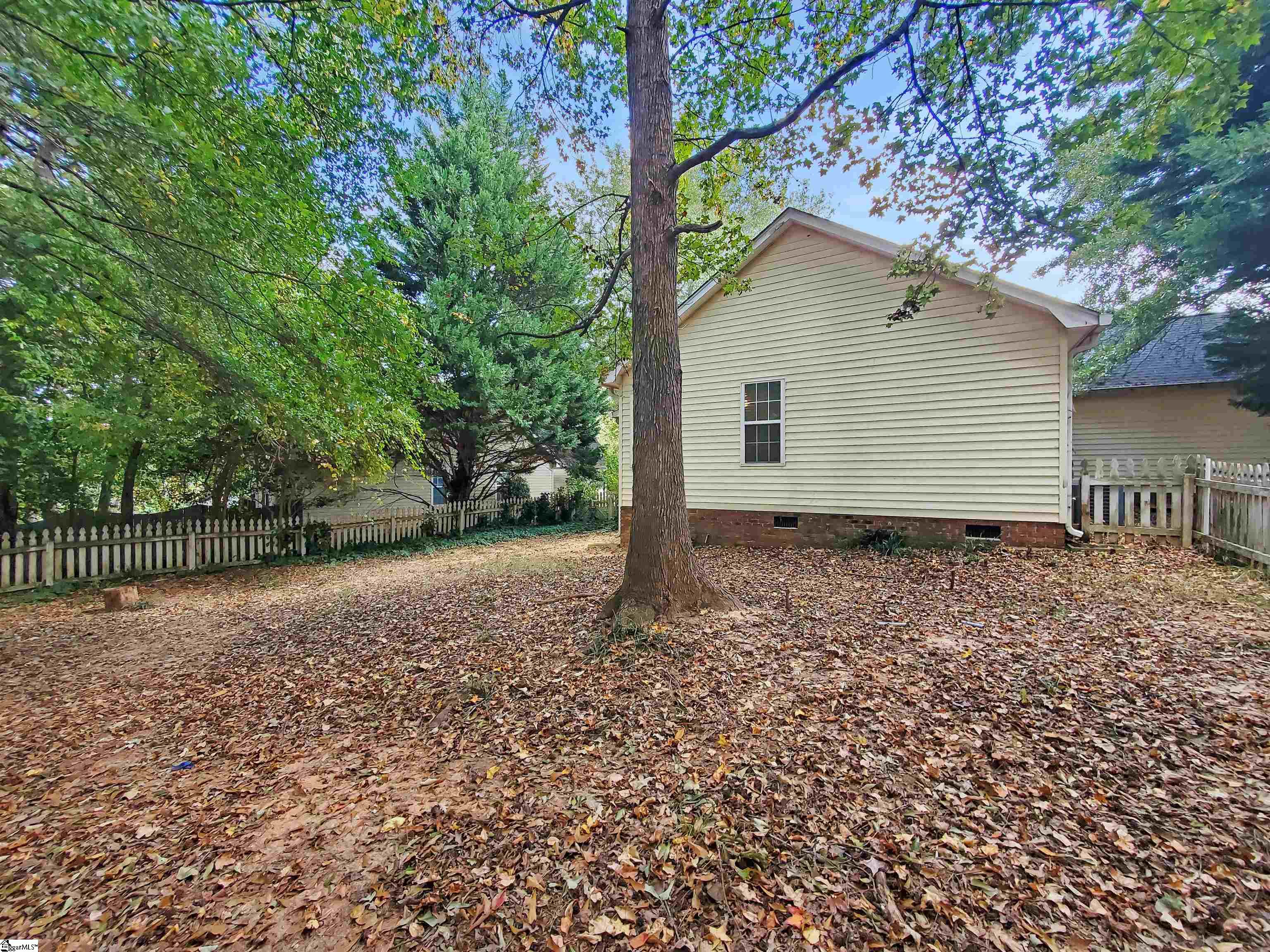 237 Oak Valley Drive Simpsonville, SC 29681