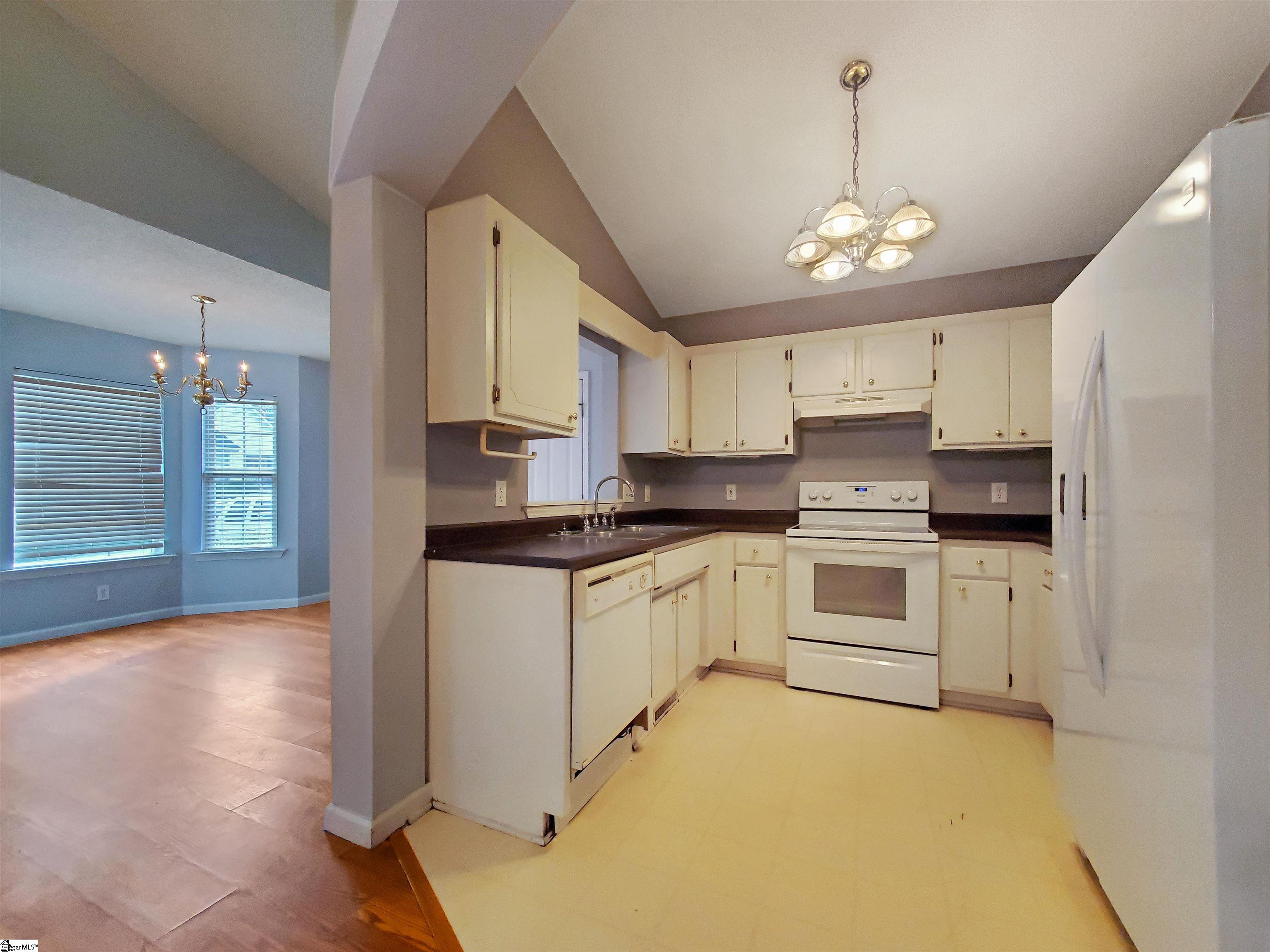 237 Oak Valley Drive Simpsonville, SC 29681