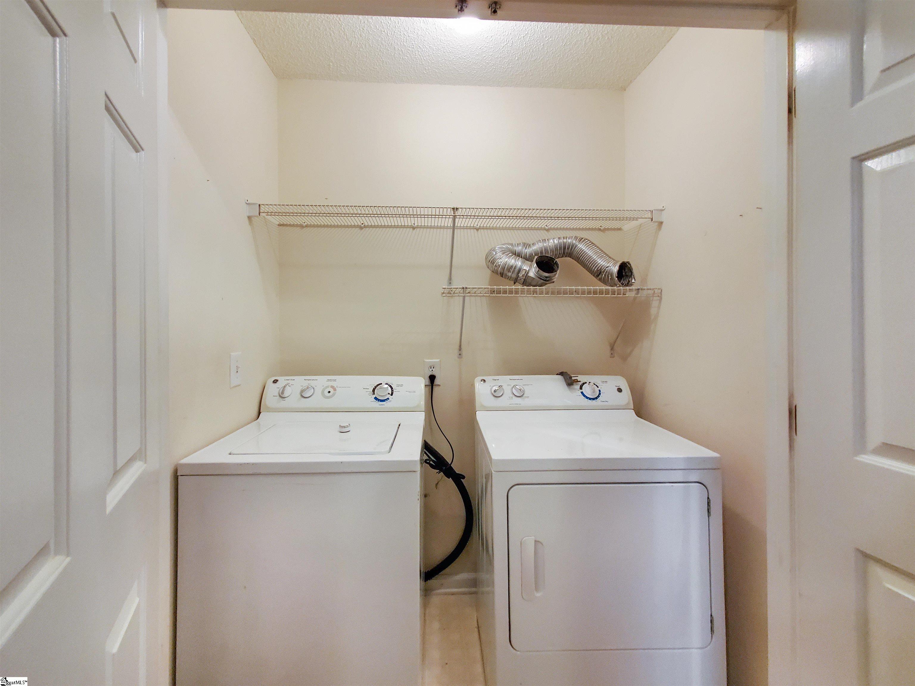 237 Oak Valley Drive Simpsonville, SC 29681