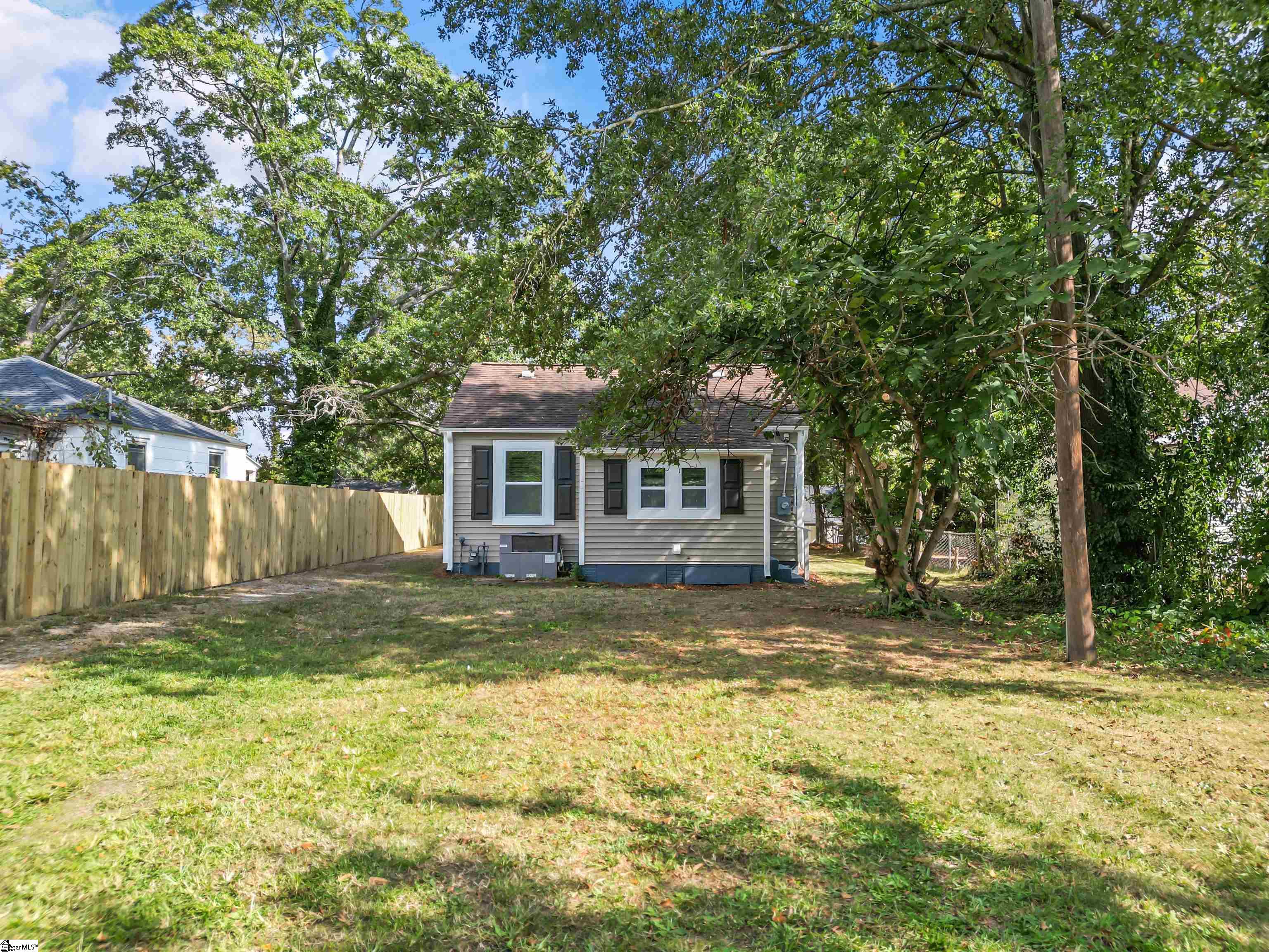 106 Camp Street Spartanburg, SC 29303