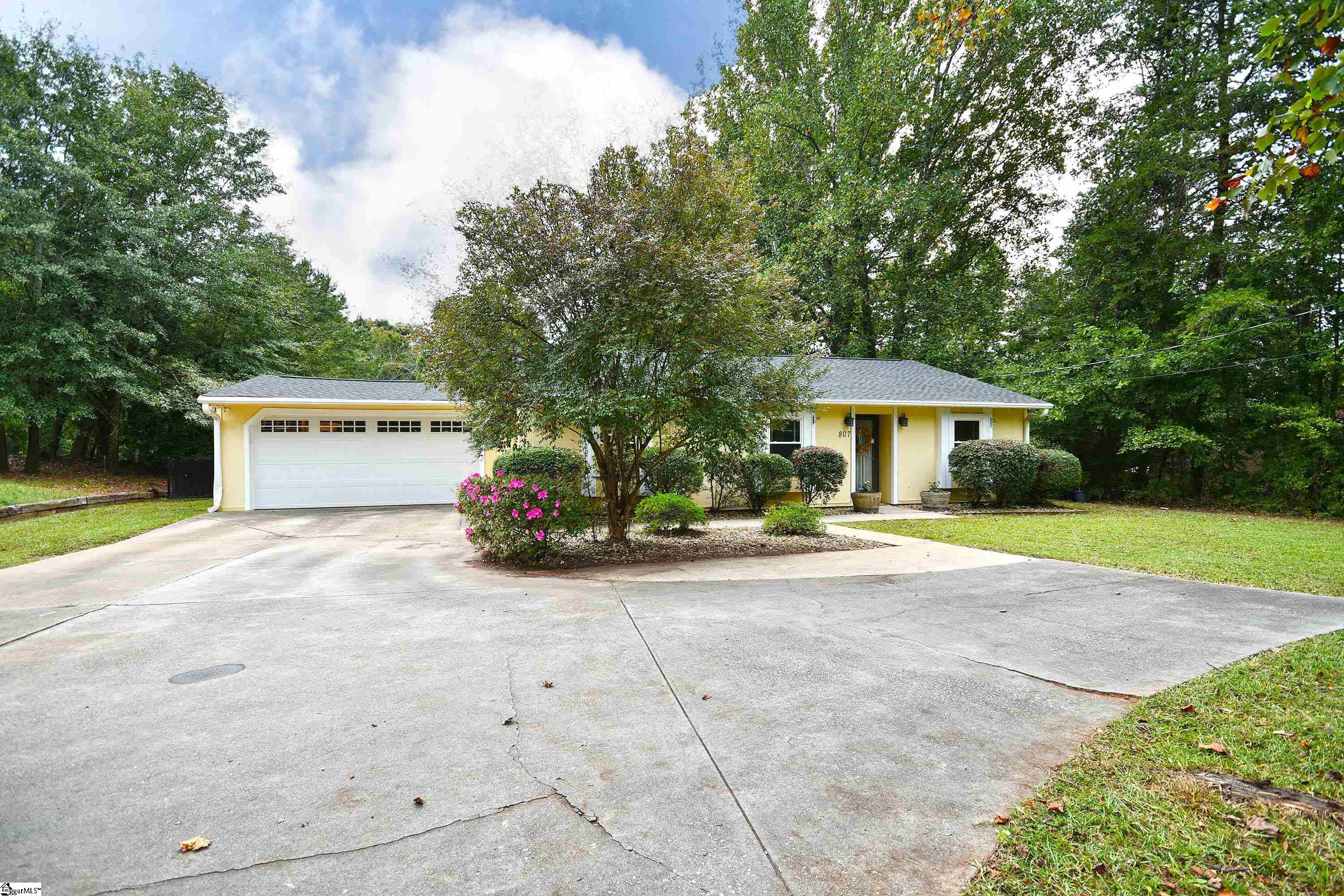 807 Madden Bridge Road Central, SC 29630