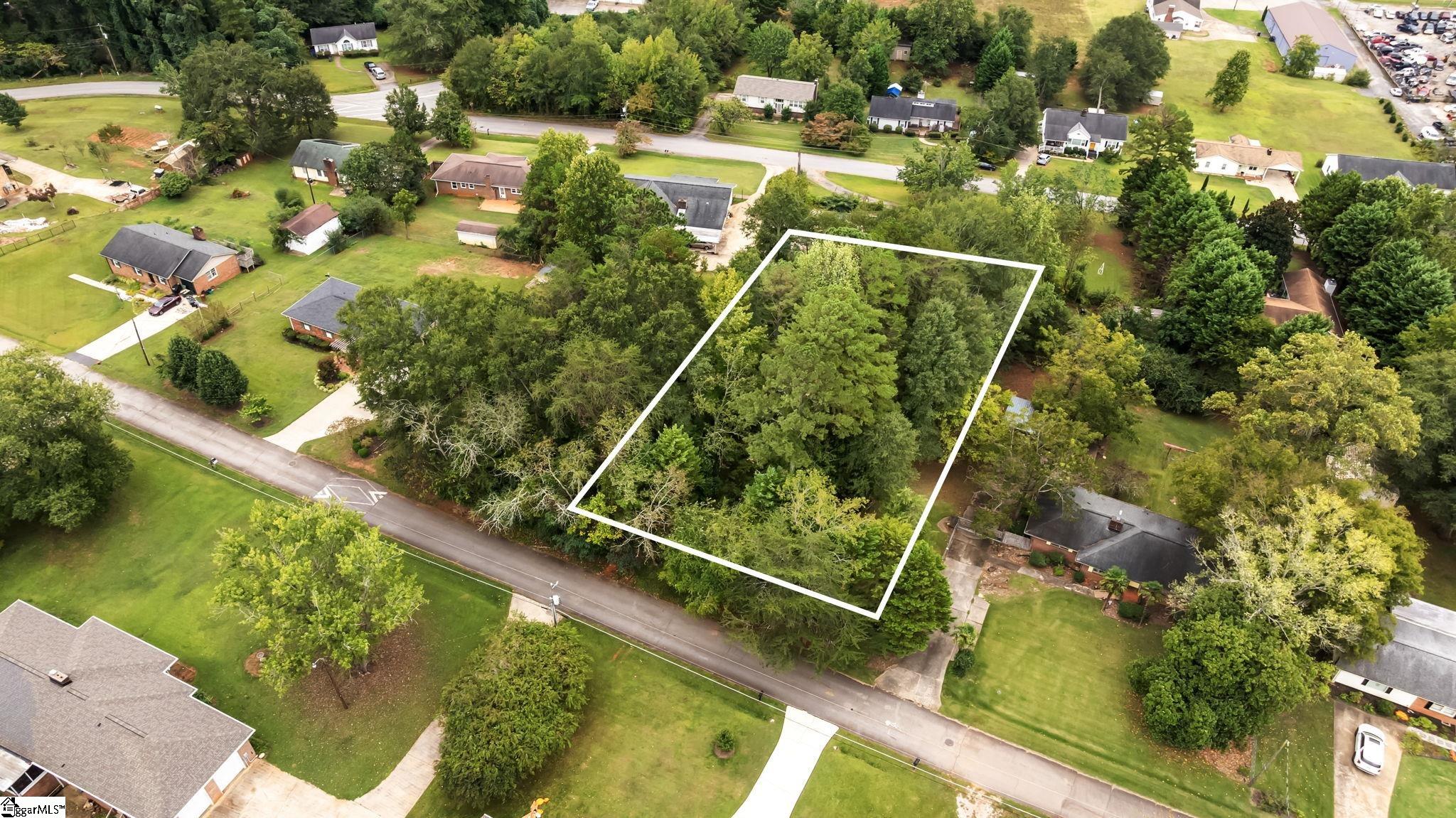 11 Knollview Drive Greenville, SC 29611
