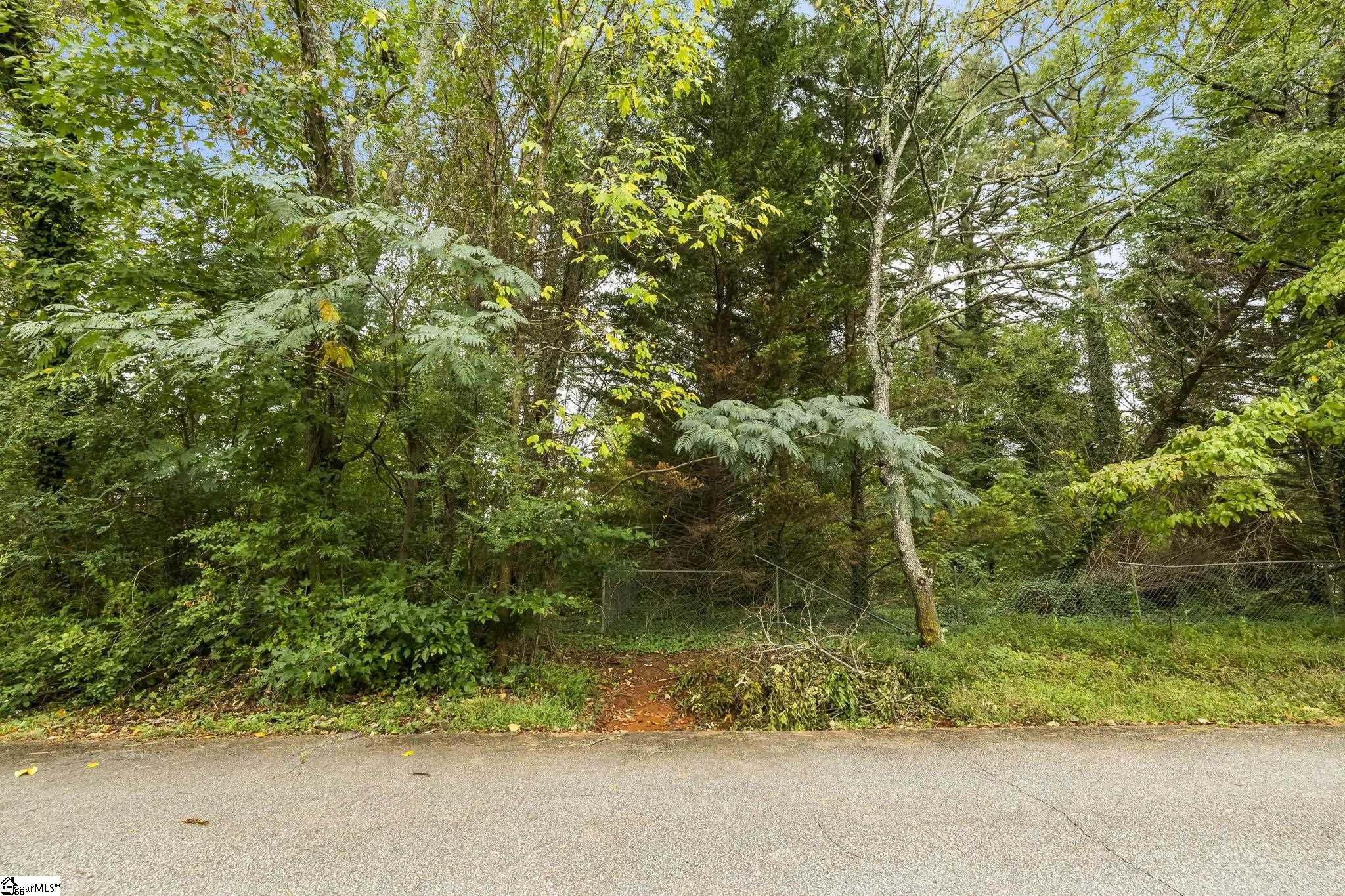 11 Knollview Drive Greenville, SC 29611