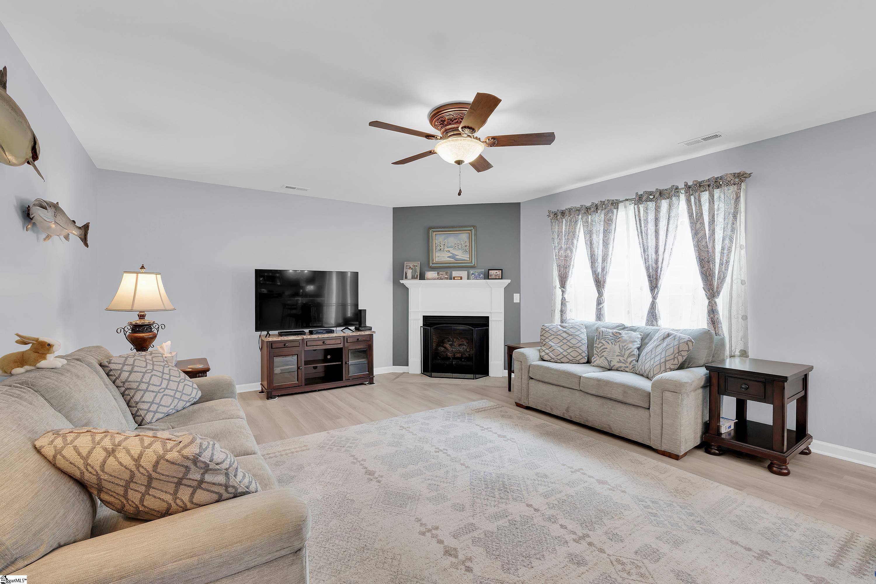 23 Ivyberry Road Simpsonville, SC 29681