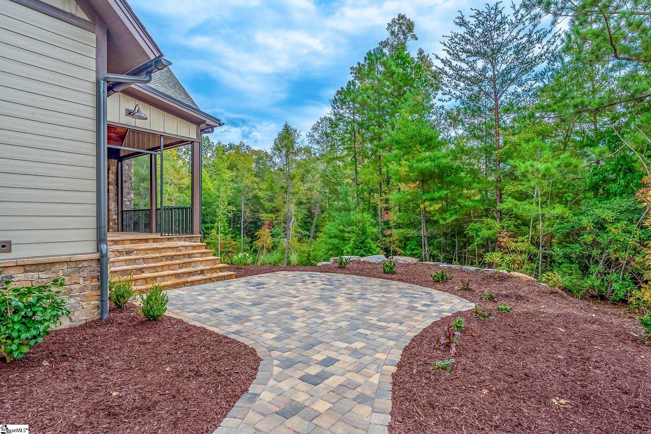 101 Pixie Moss Way Sunset, SC 29685