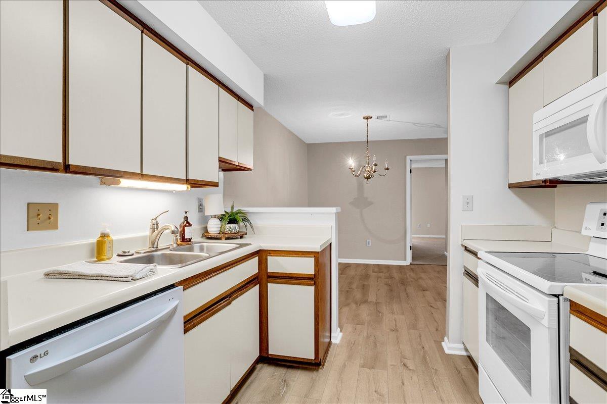 4614 Old Spartanburg Road UNIT Unit 28 Taylors, SC 29687