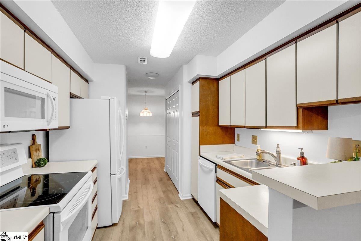 4614 Old Spartanburg Road UNIT Unit 28 Taylors, SC 29687
