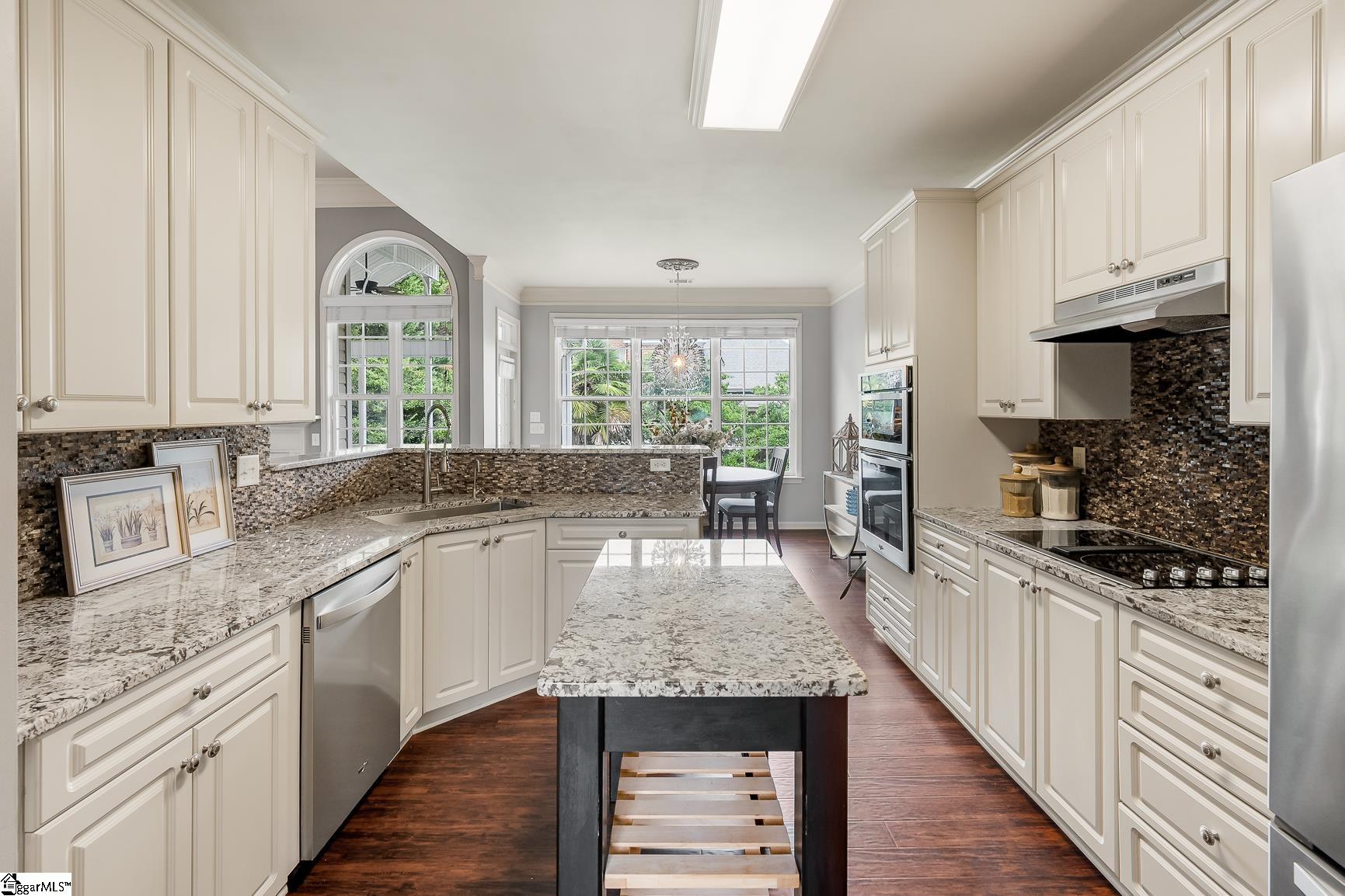 409 Heather Falls Lane Simpsonville, SC 29681