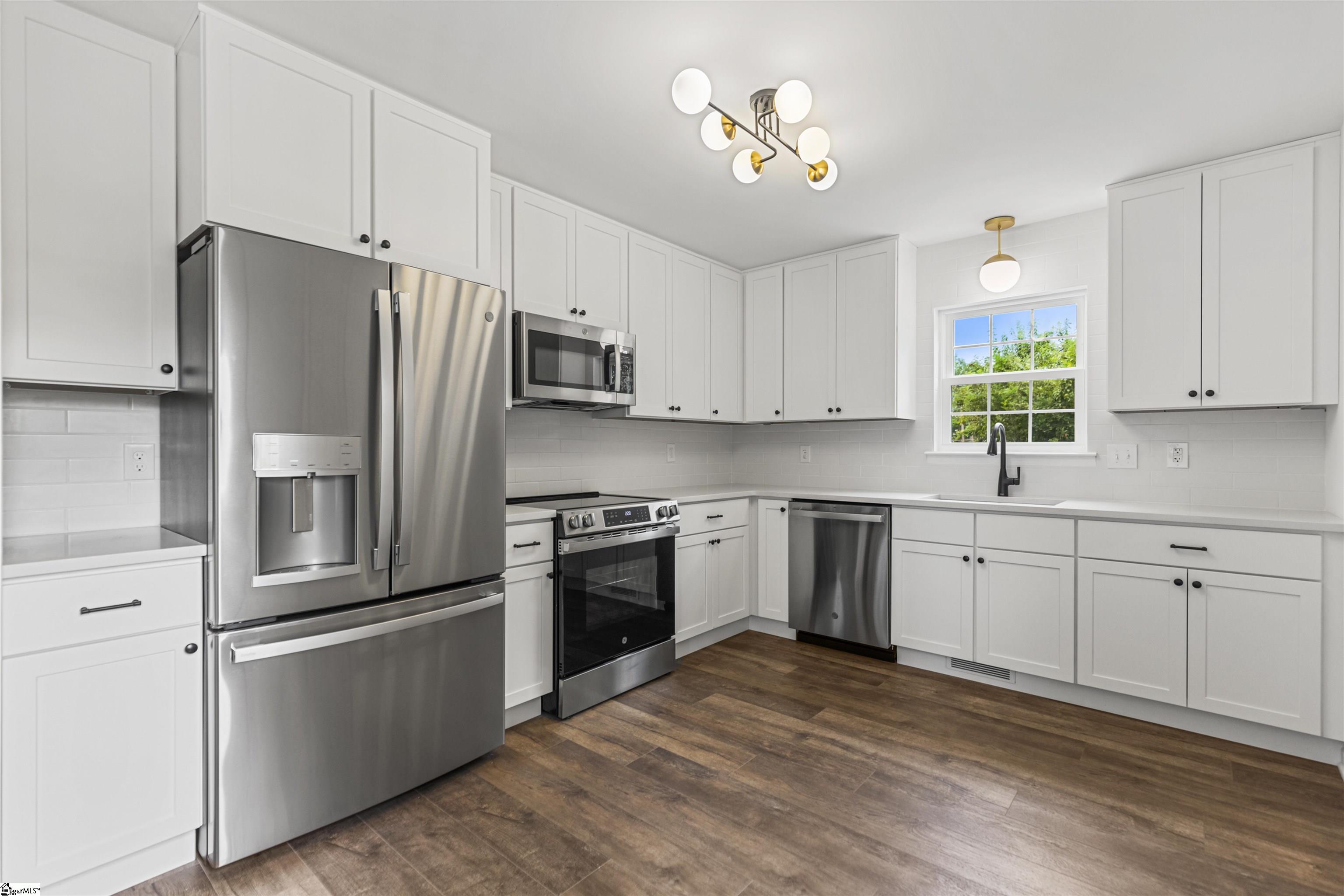 15 Haley Court Greenville, SC 29607
