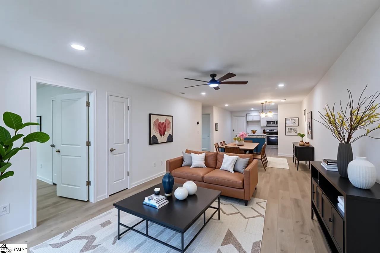 458 Tryon Street Spartanburg, SC 29301