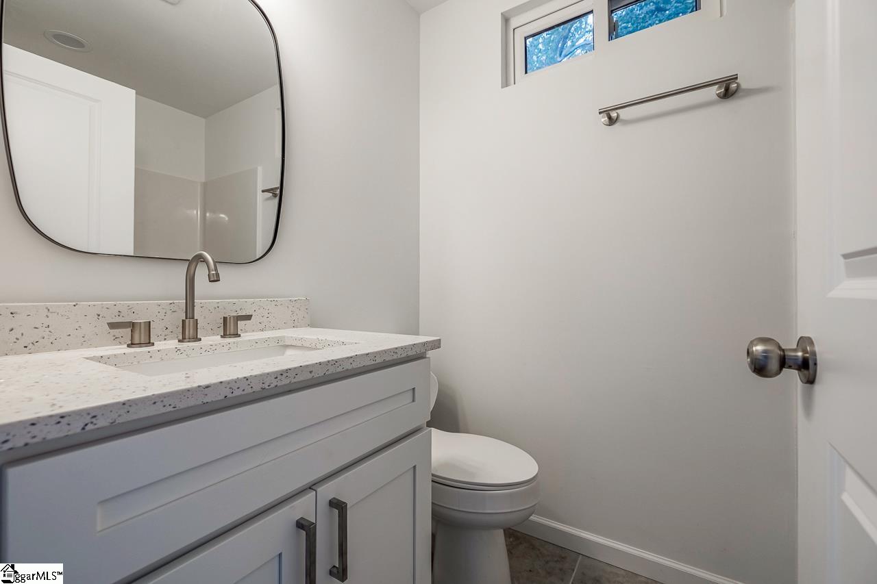 458 Tryon Street Spartanburg, SC 29301