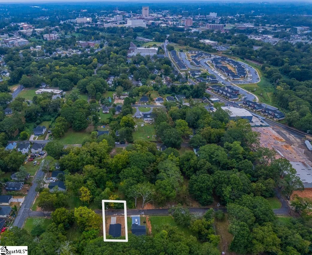 458 Tryon Street Spartanburg, SC 29301