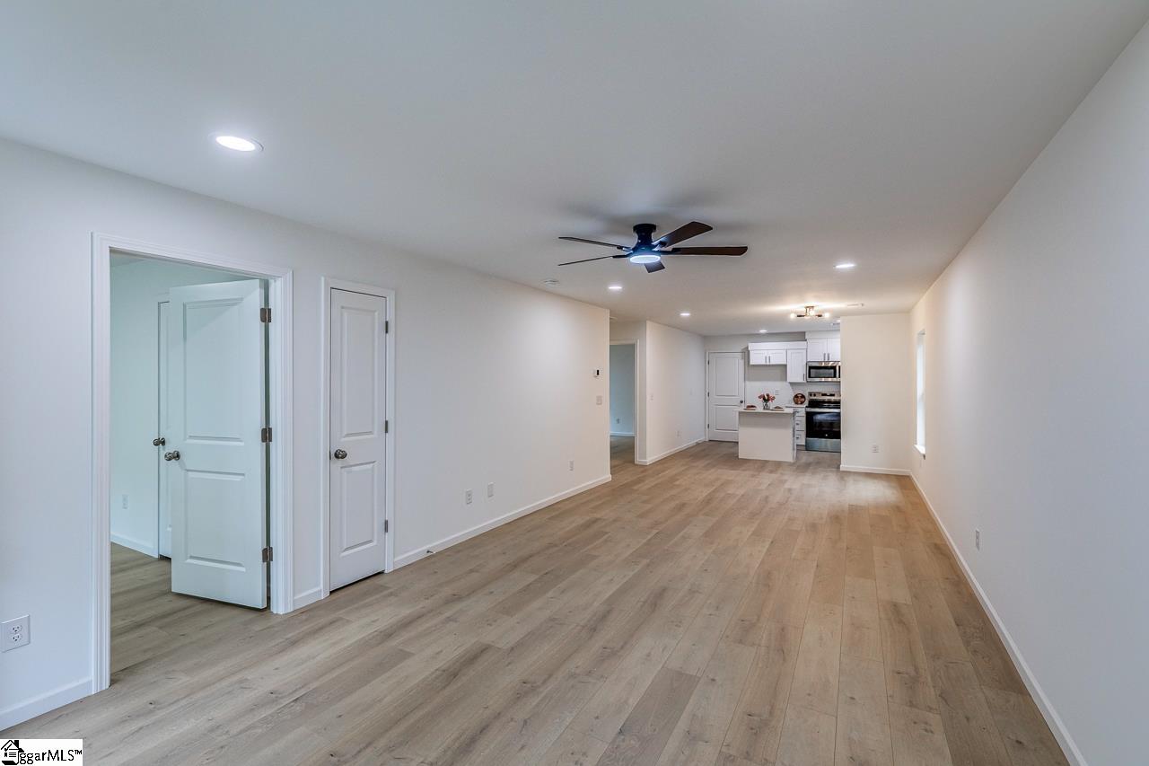 458 Tryon Street Spartanburg, SC 29301