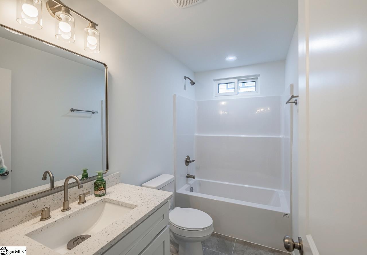 458 Tryon Street Spartanburg, SC 29301