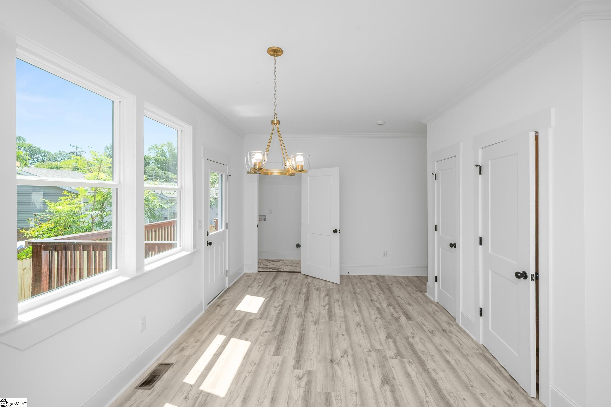 305 Valley Street Greenville, SC 29611