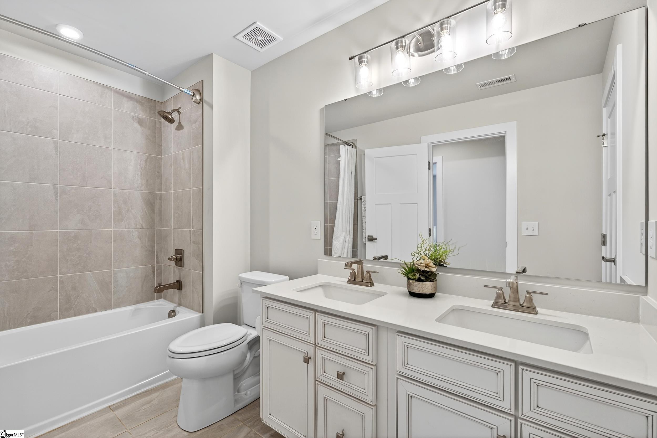 2083 Bluet Drive Woodruff, SC 29388