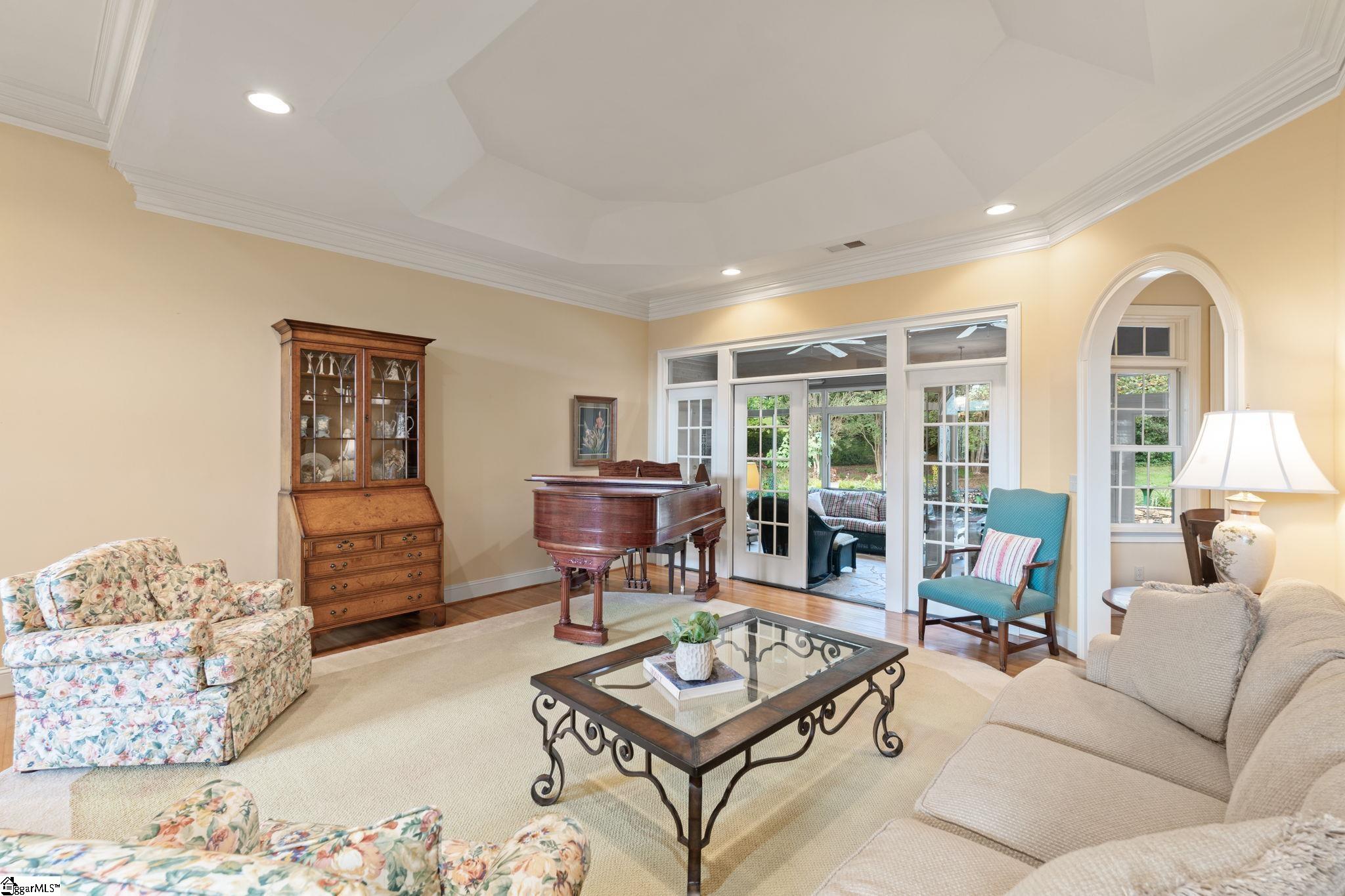 105 E Round Hill Road Greenville, SC 29617