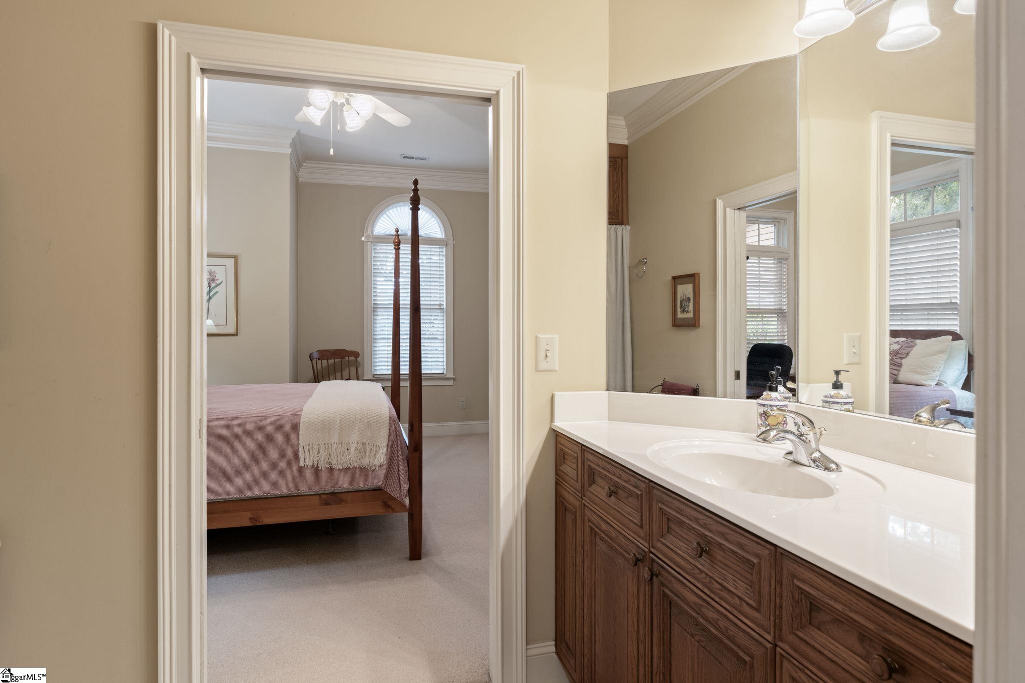 105 E Round Hill Road Greenville, SC 29617