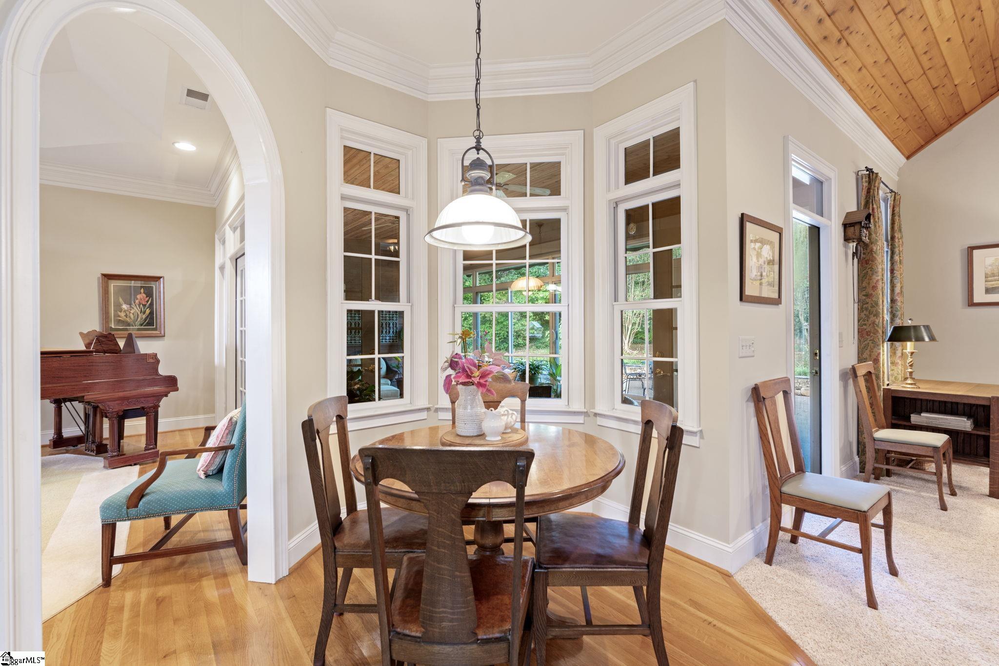 105 E Round Hill Road Greenville, SC 29617