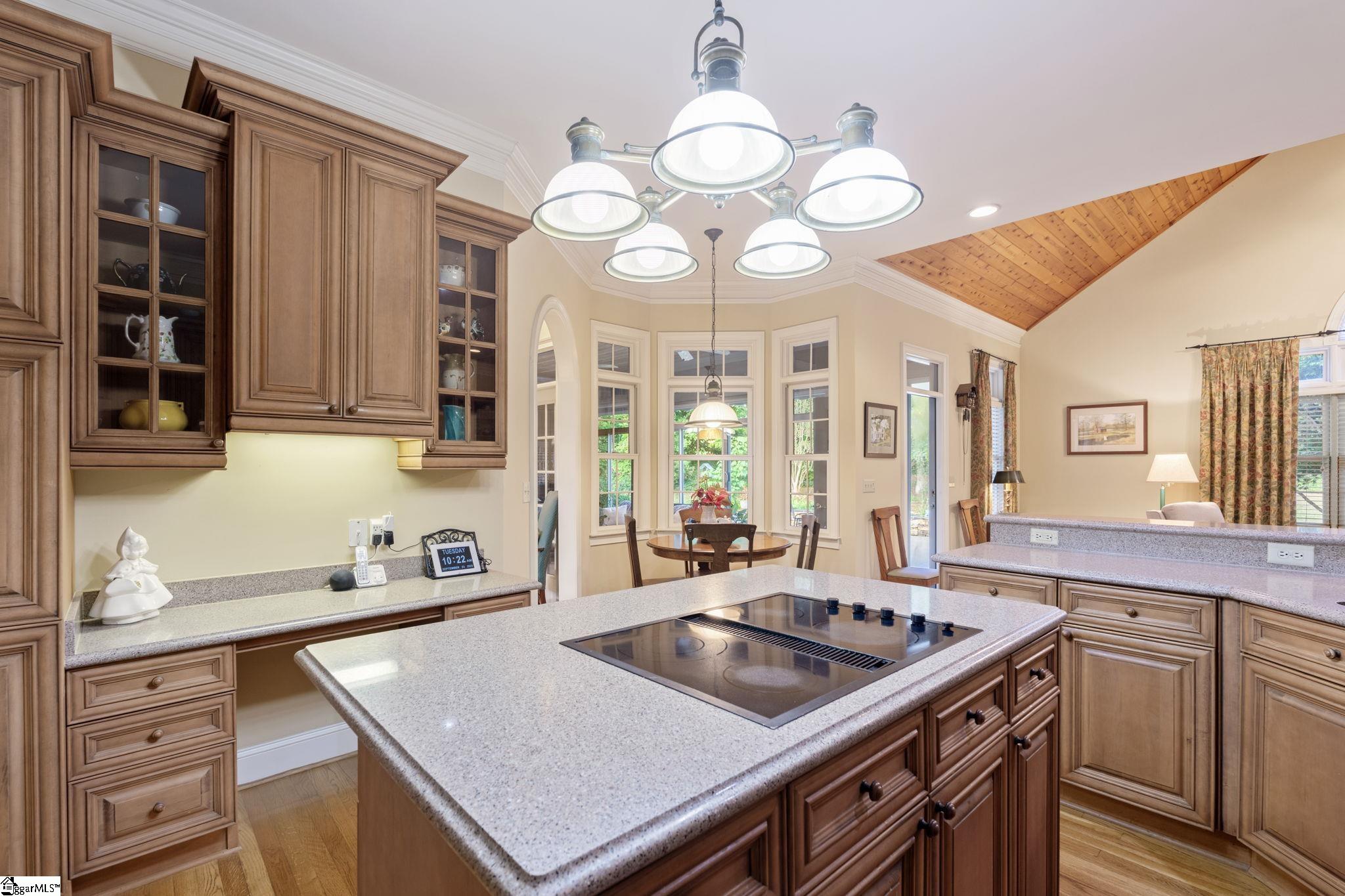 105 E Round Hill Road Greenville, SC 29617