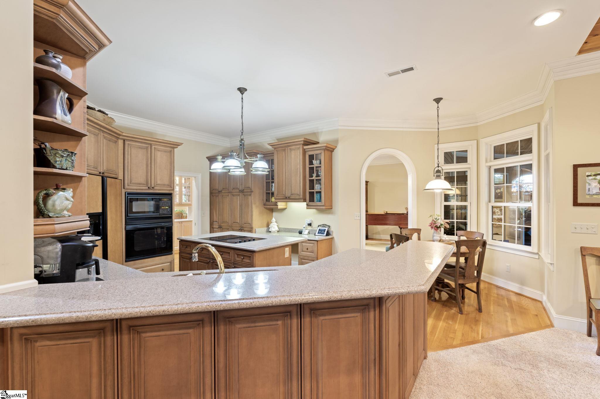 105 E Round Hill Road Greenville, SC 29617
