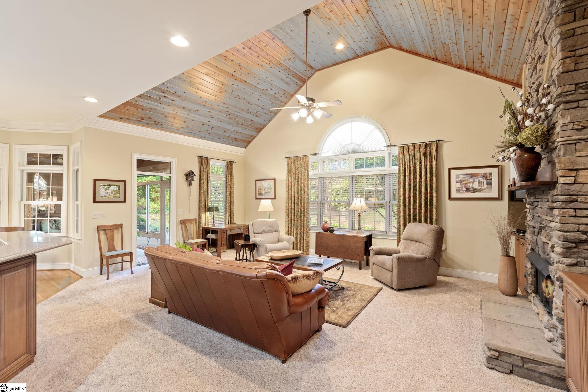 105 E Round Hill Road Greenville, SC 29617