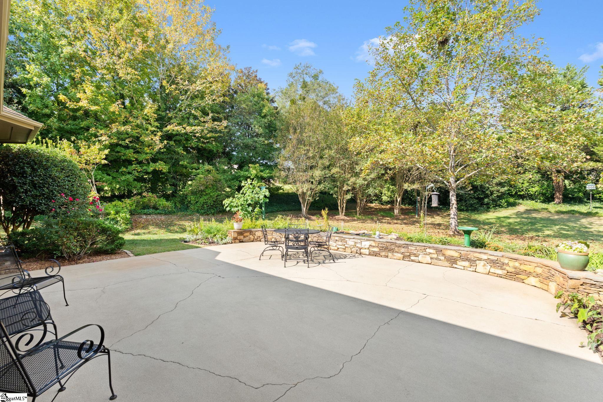 105 E Round Hill Road Greenville, SC 29617