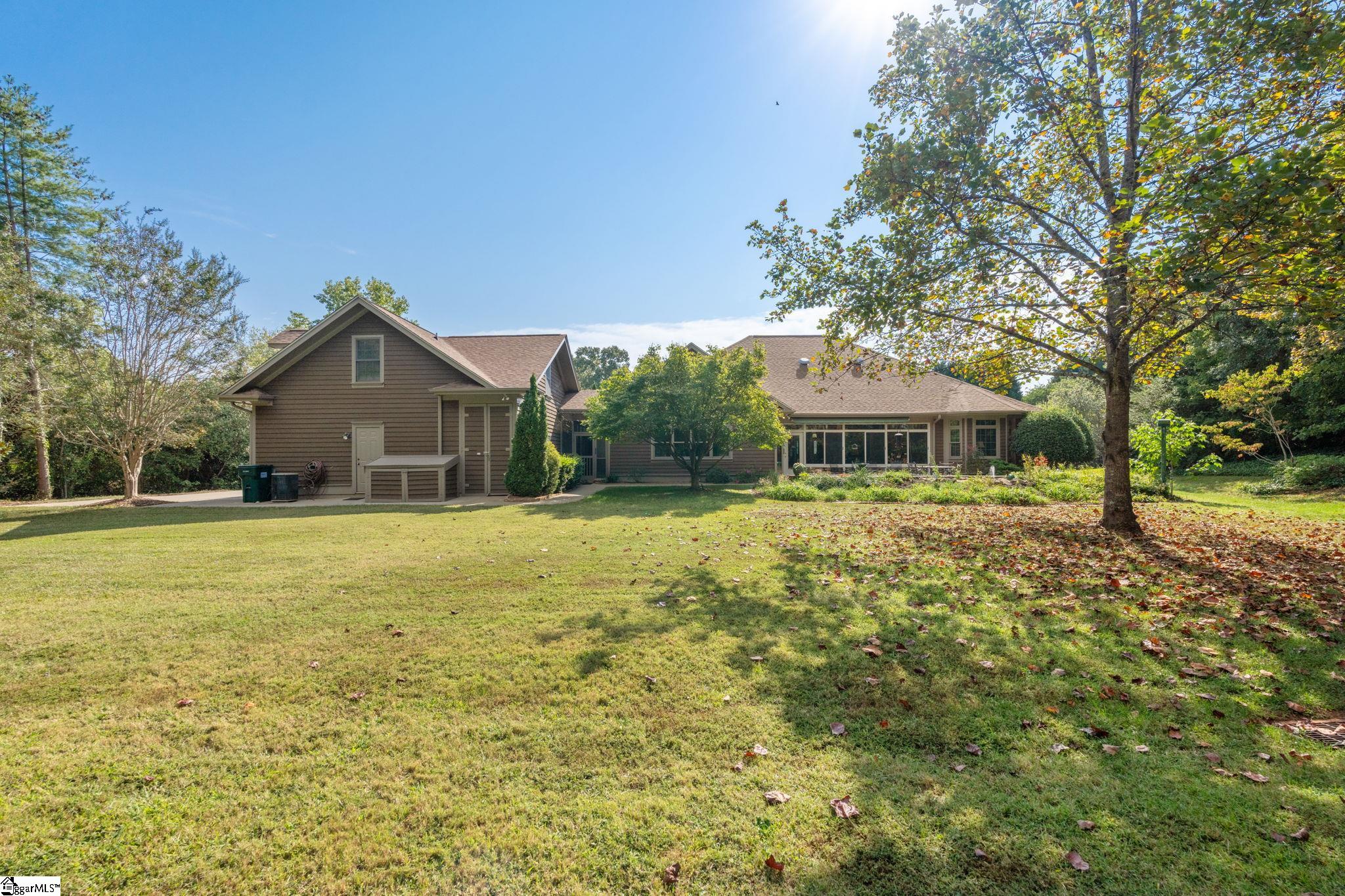 105 E Round Hill Road Greenville, SC 29617