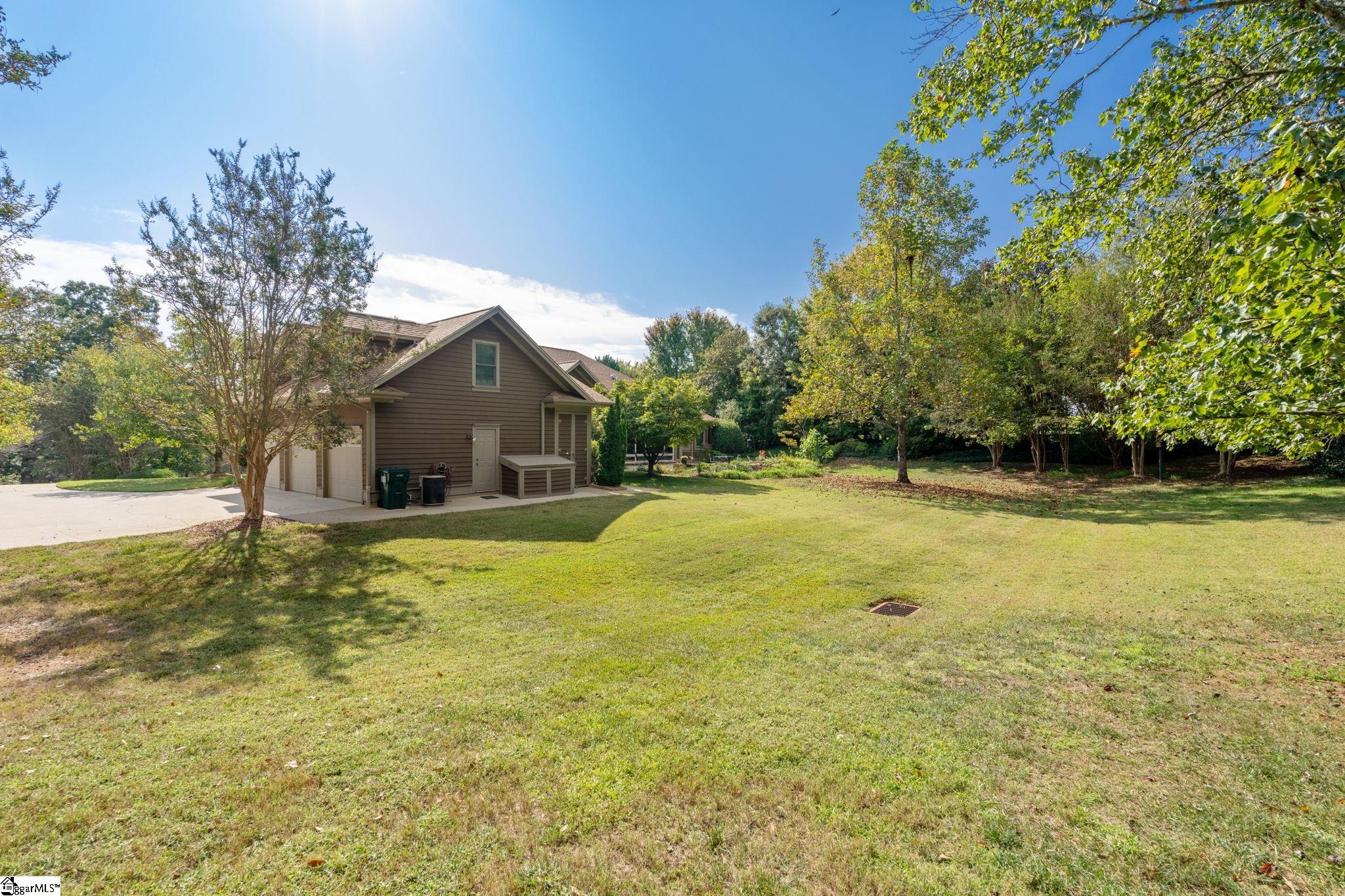 105 E Round Hill Road Greenville, SC 29617