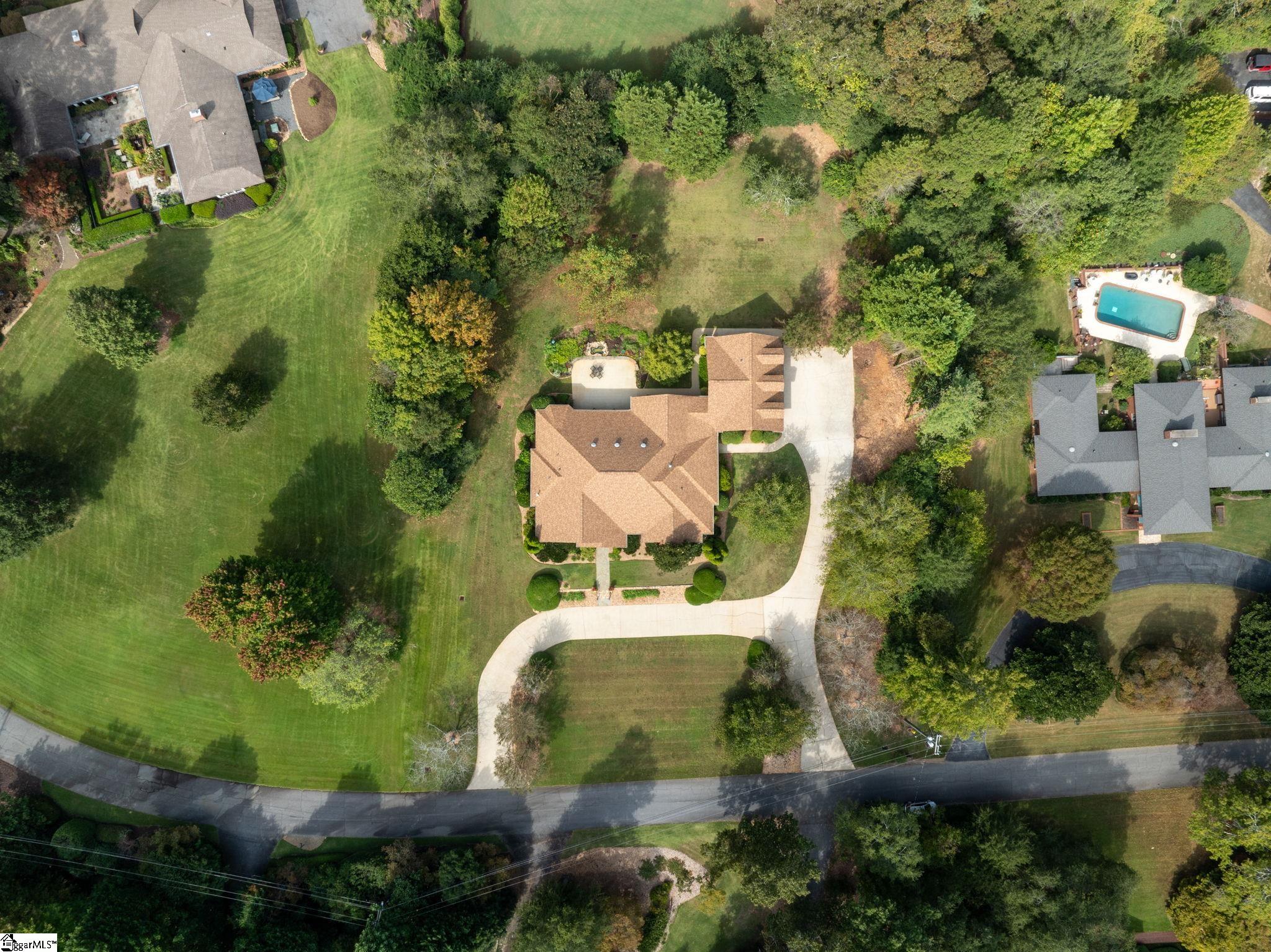 105 E Round Hill Road Greenville, SC 29617