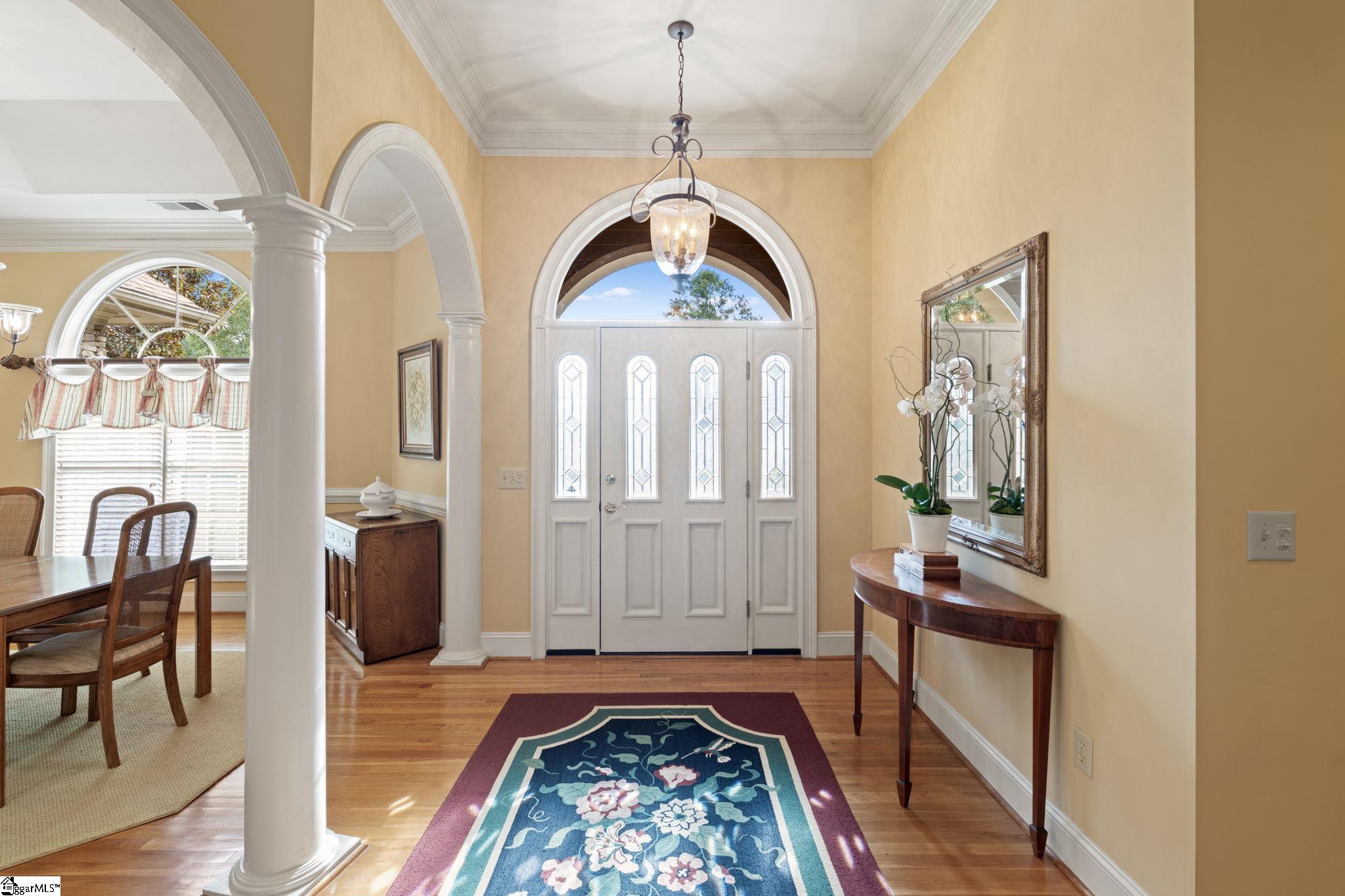 105 E Round Hill Road Greenville, SC 29617