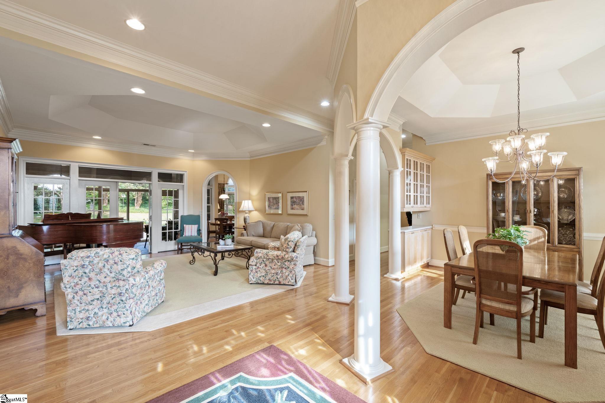105 E Round Hill Road Greenville, SC 29617