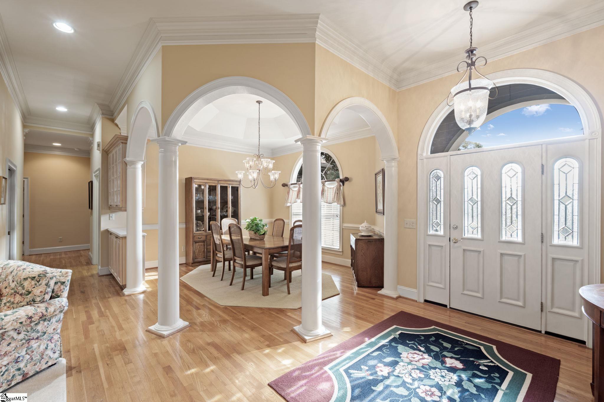 105 E Round Hill Road Greenville, SC 29617