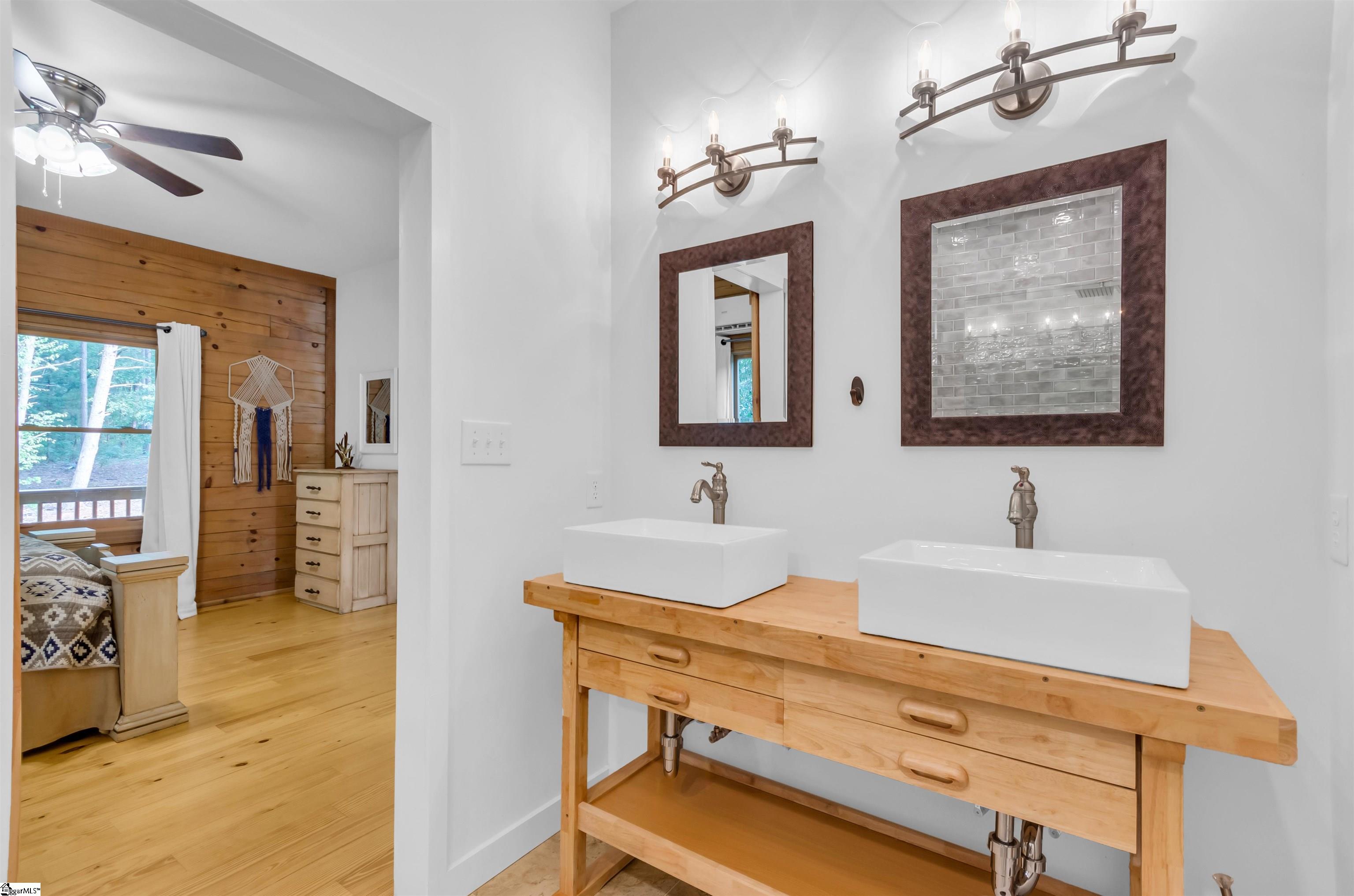 280 Penny Lane Townville, SC 28689