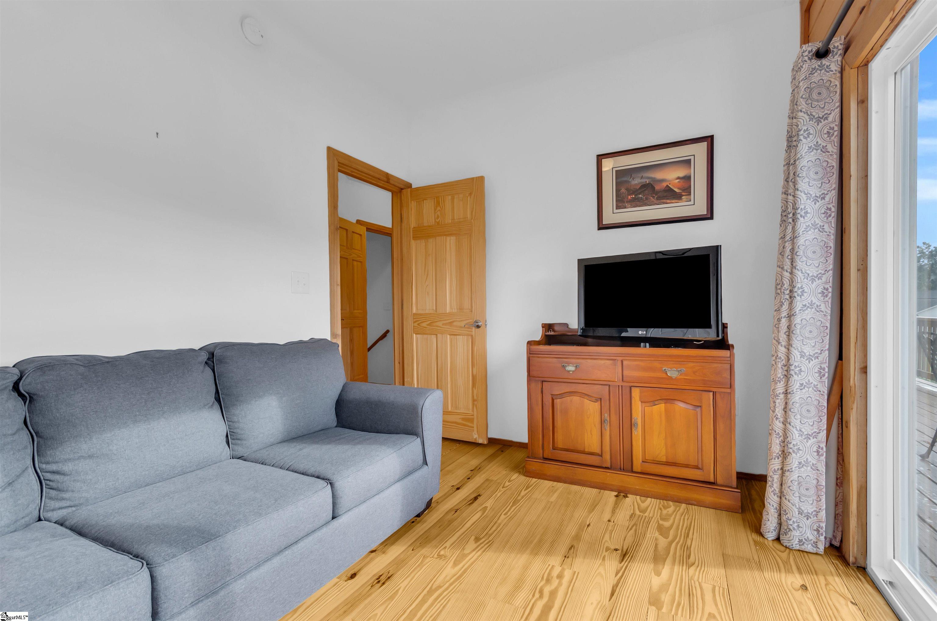 280 Penny Lane Townville, SC 28689