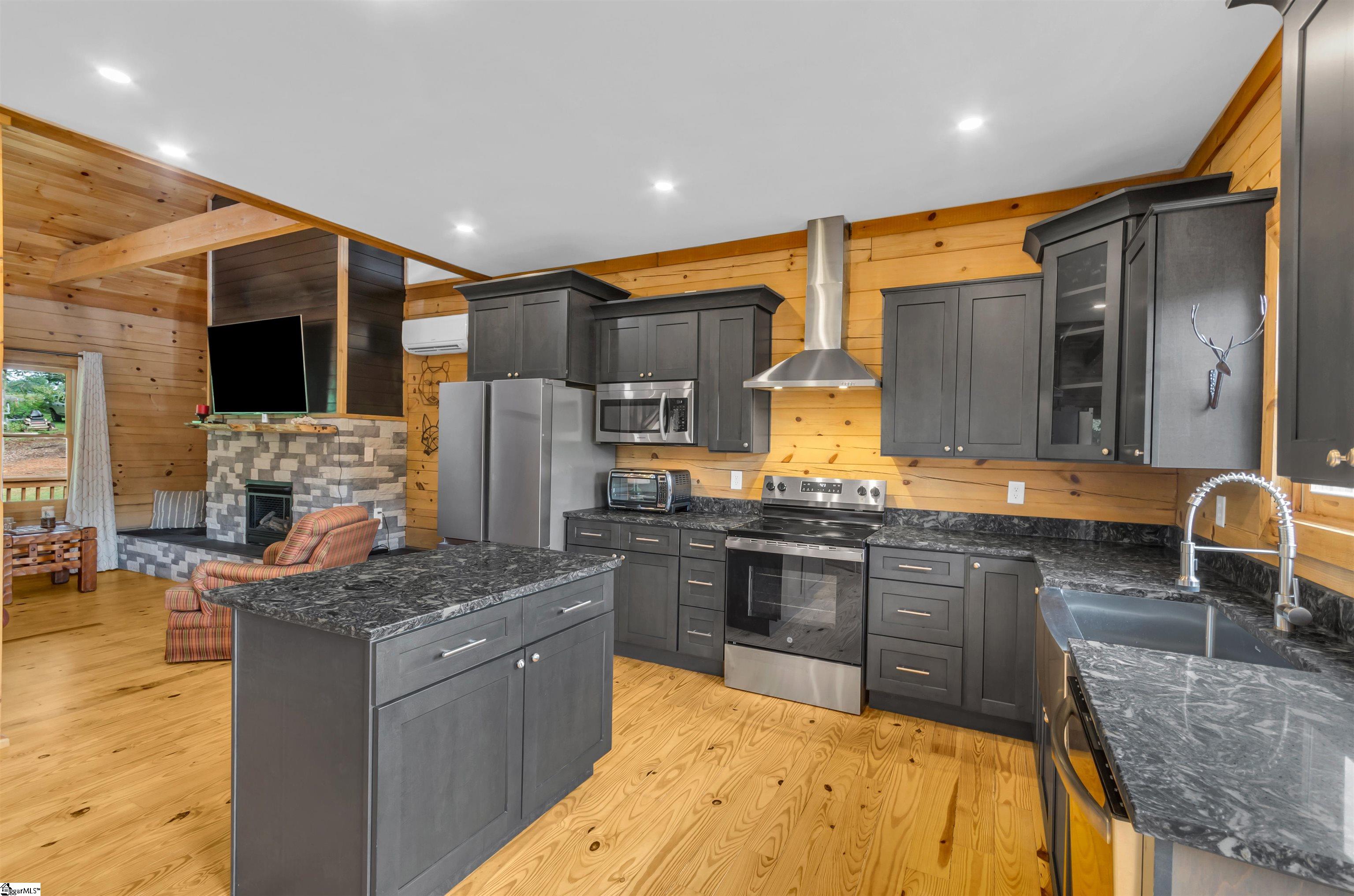 280 Penny Lane Townville, SC 28689