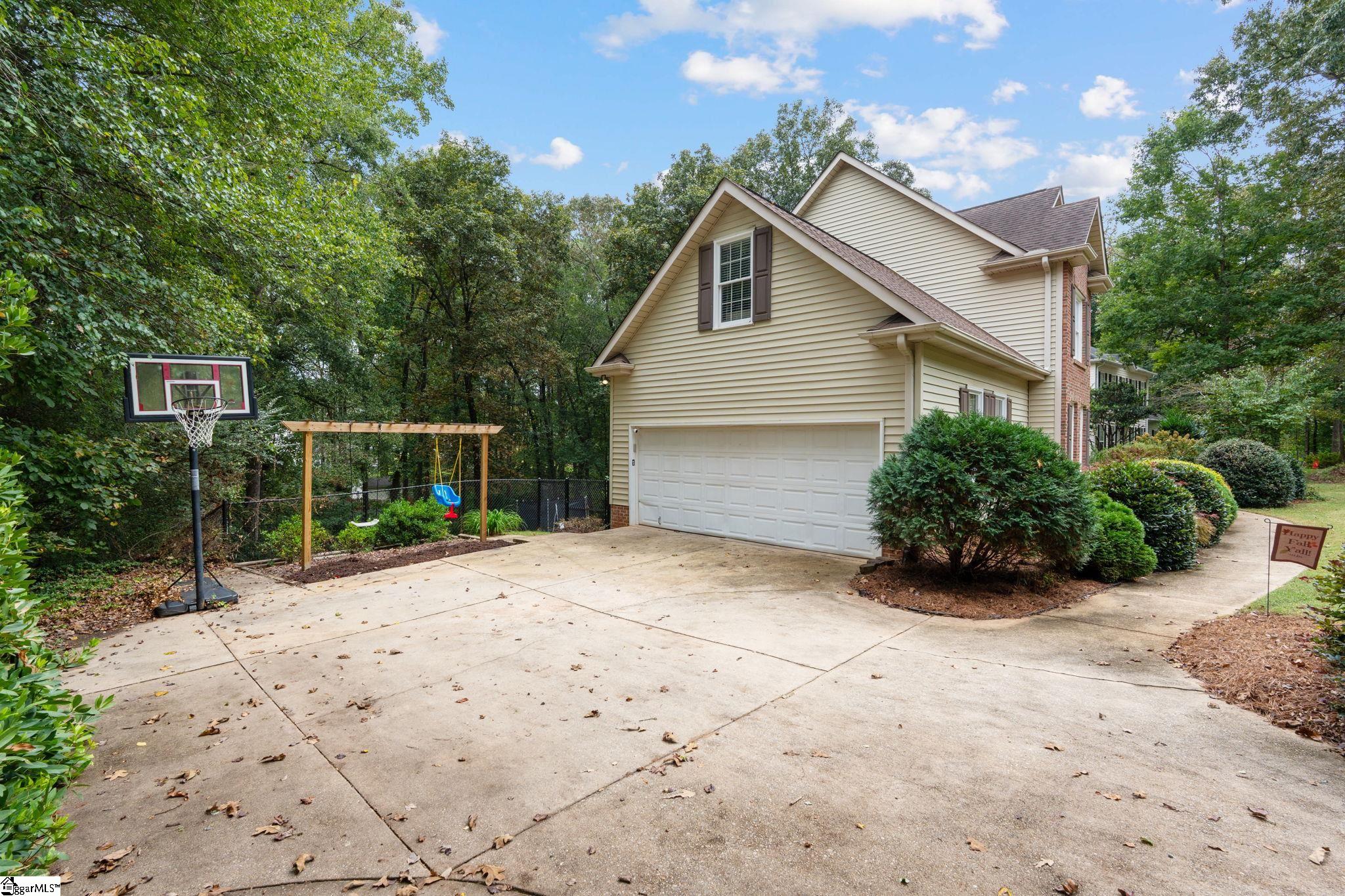 344 Camperdown Court Easley, SC 29642