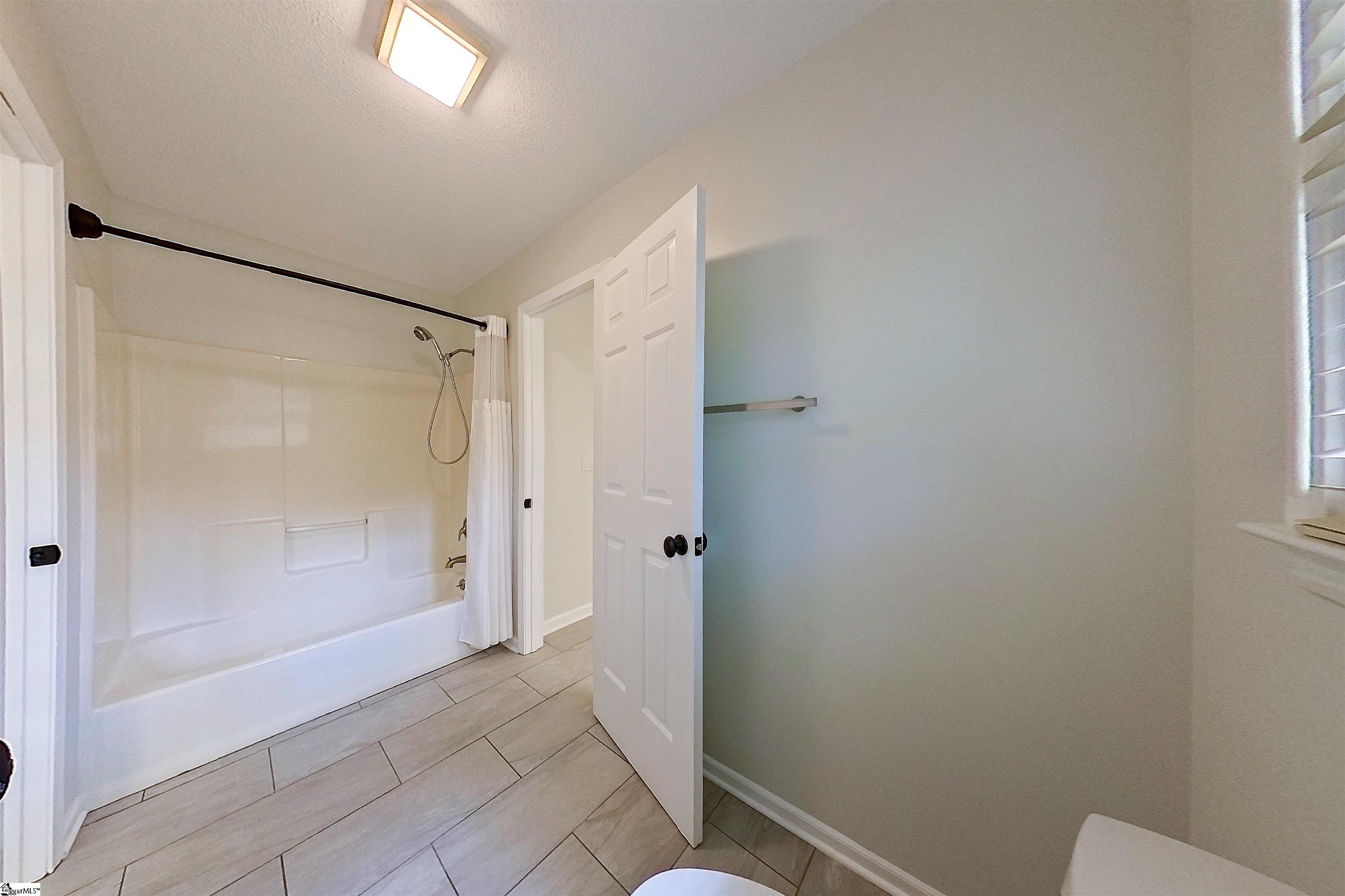 116 Forest Drive Woodruff, SC 29388