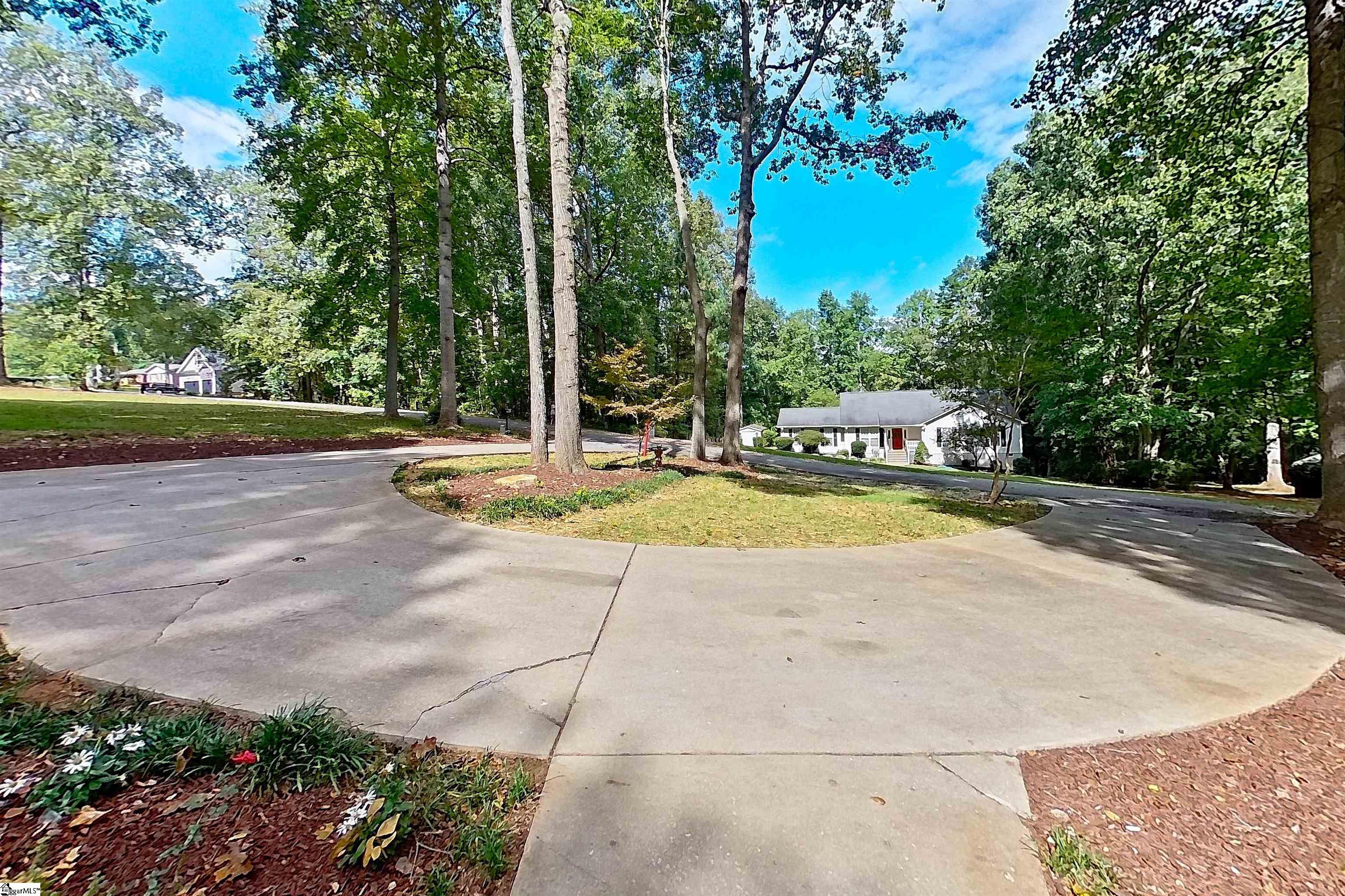 116 Forest Drive Woodruff, SC 29388