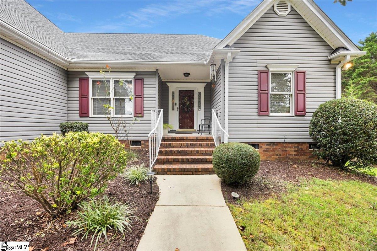 12 Montague Circle Greenville, SC 29617