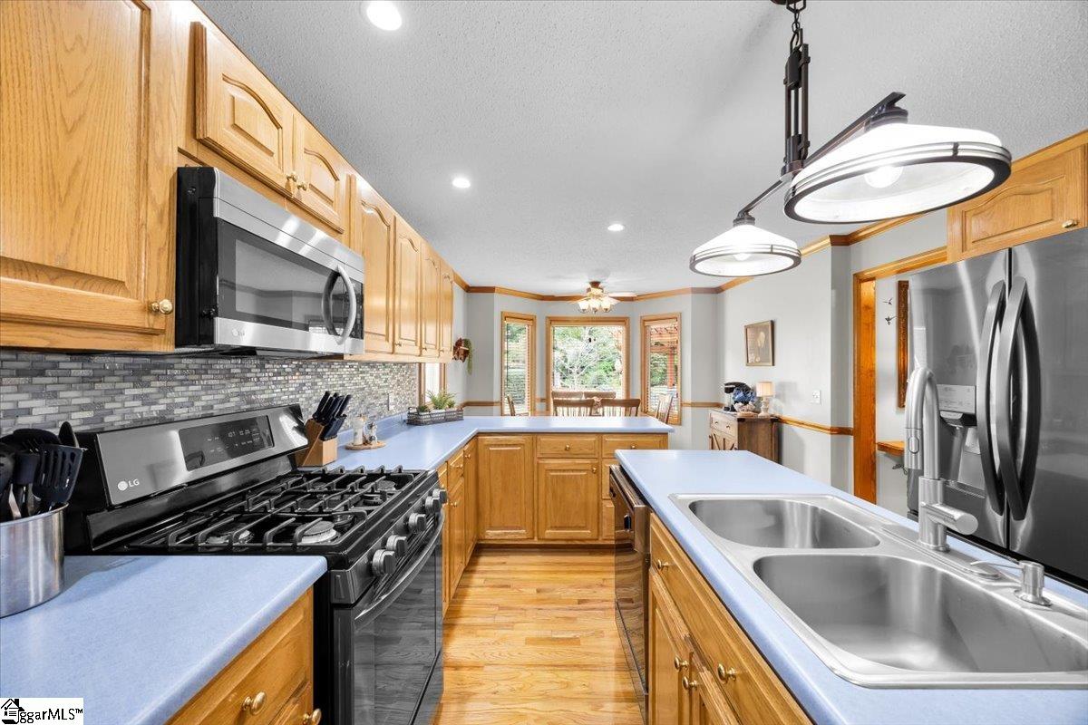 12 Montague Circle Greenville, SC 29617