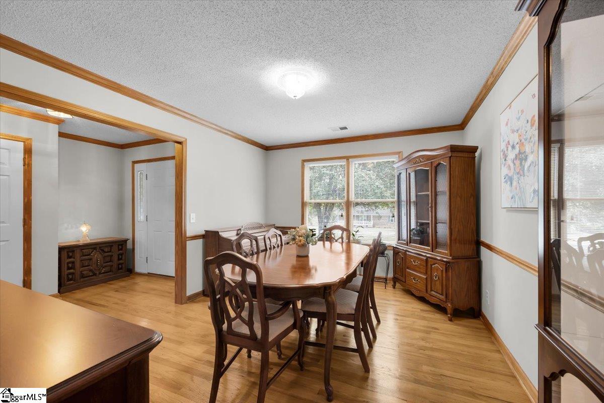 12 Montague Circle Greenville, SC 29617