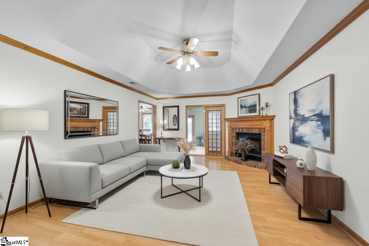 12 Montague Circle Greenville, SC 29617