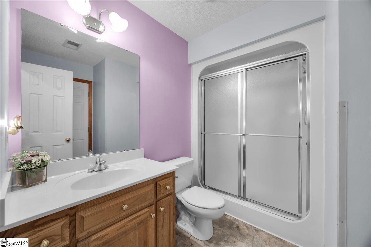 12 Montague Circle Greenville, SC 29617