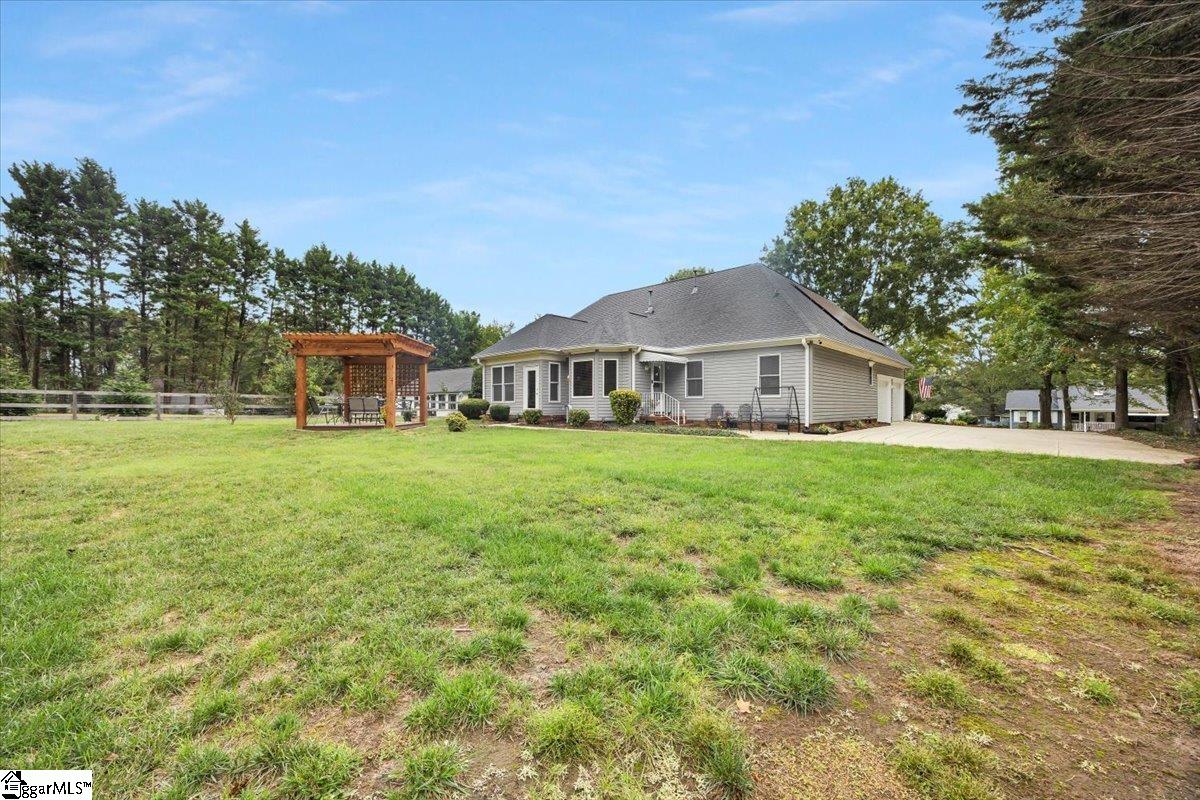 12 Montague Circle Greenville, SC 29617