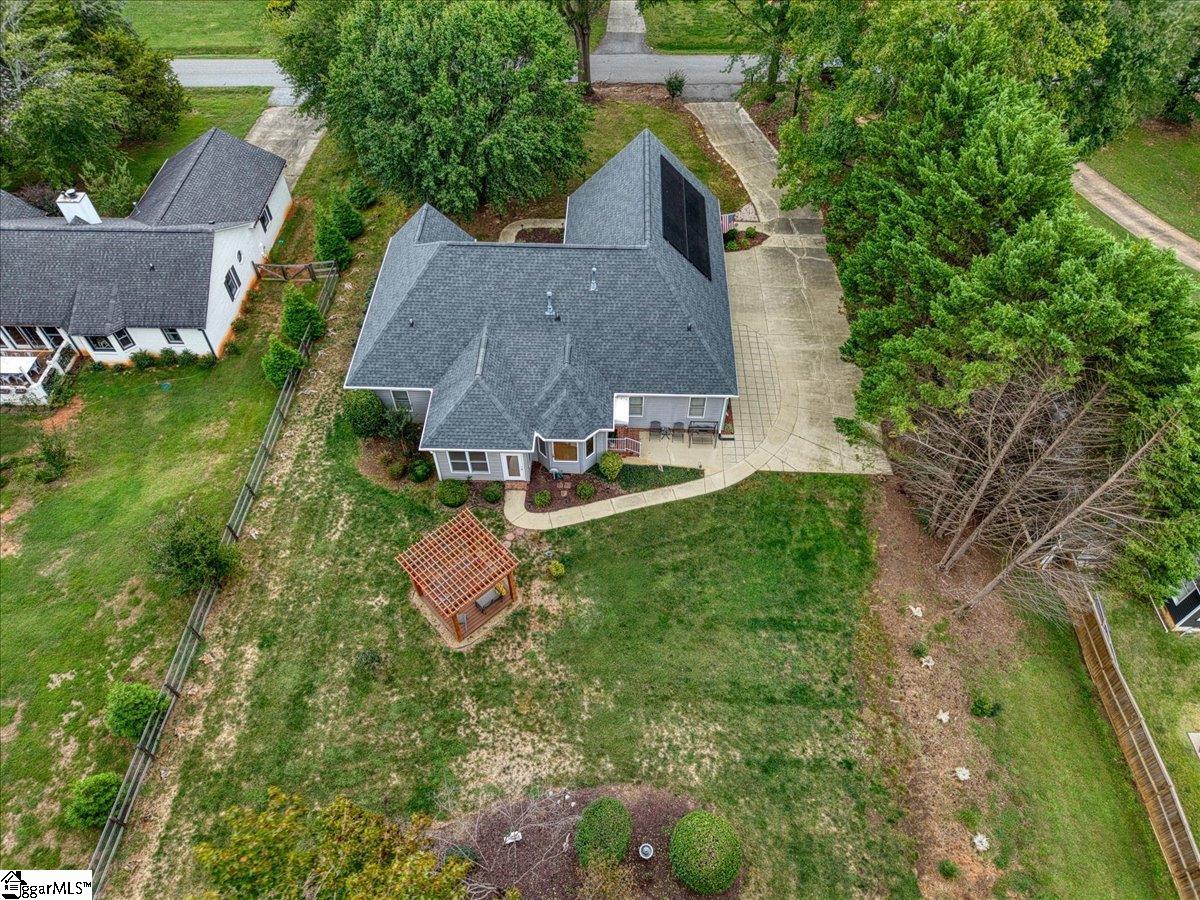 12 Montague Circle Greenville, SC 29617