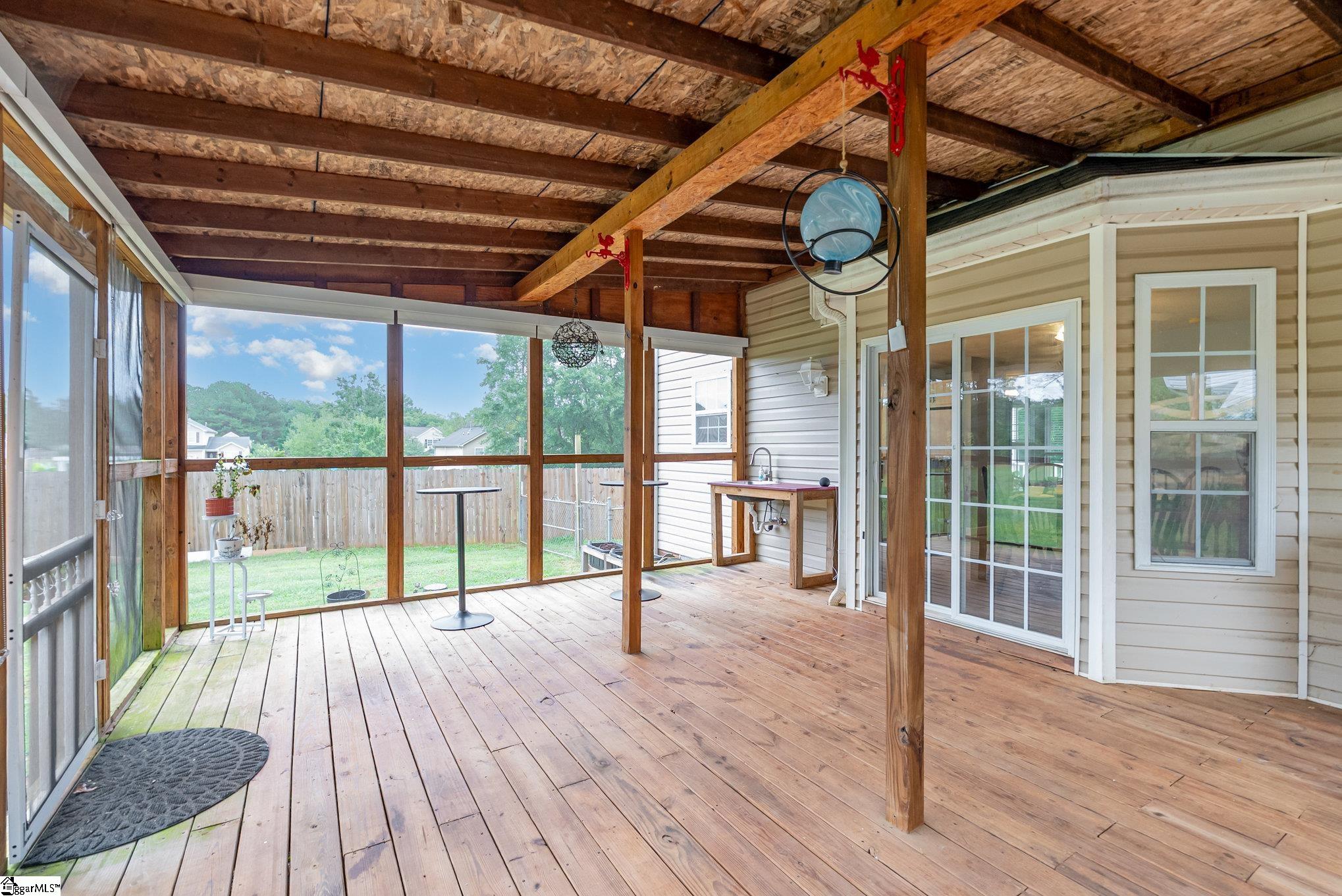 16 Mockernut Court Taylors, SC 29687-5864